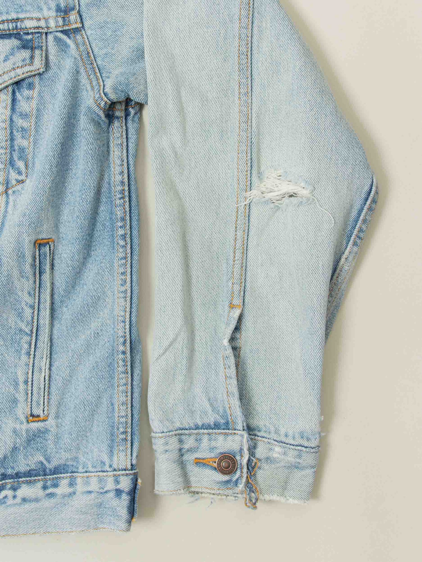 Vtg 1990s Levi's Denim Jacket (S/M)