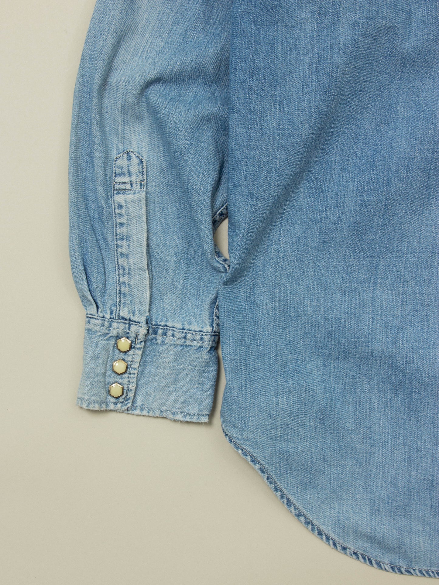 Vtg Levi's Western Denim Shirt (L)