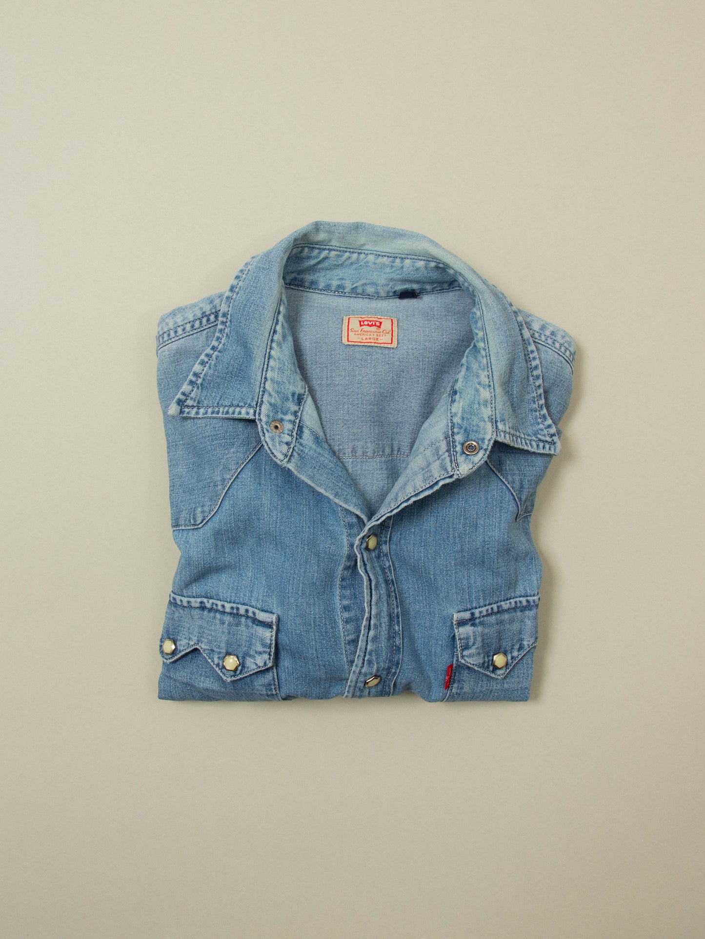 Vtg Levi's Western Denim Shirt (L)