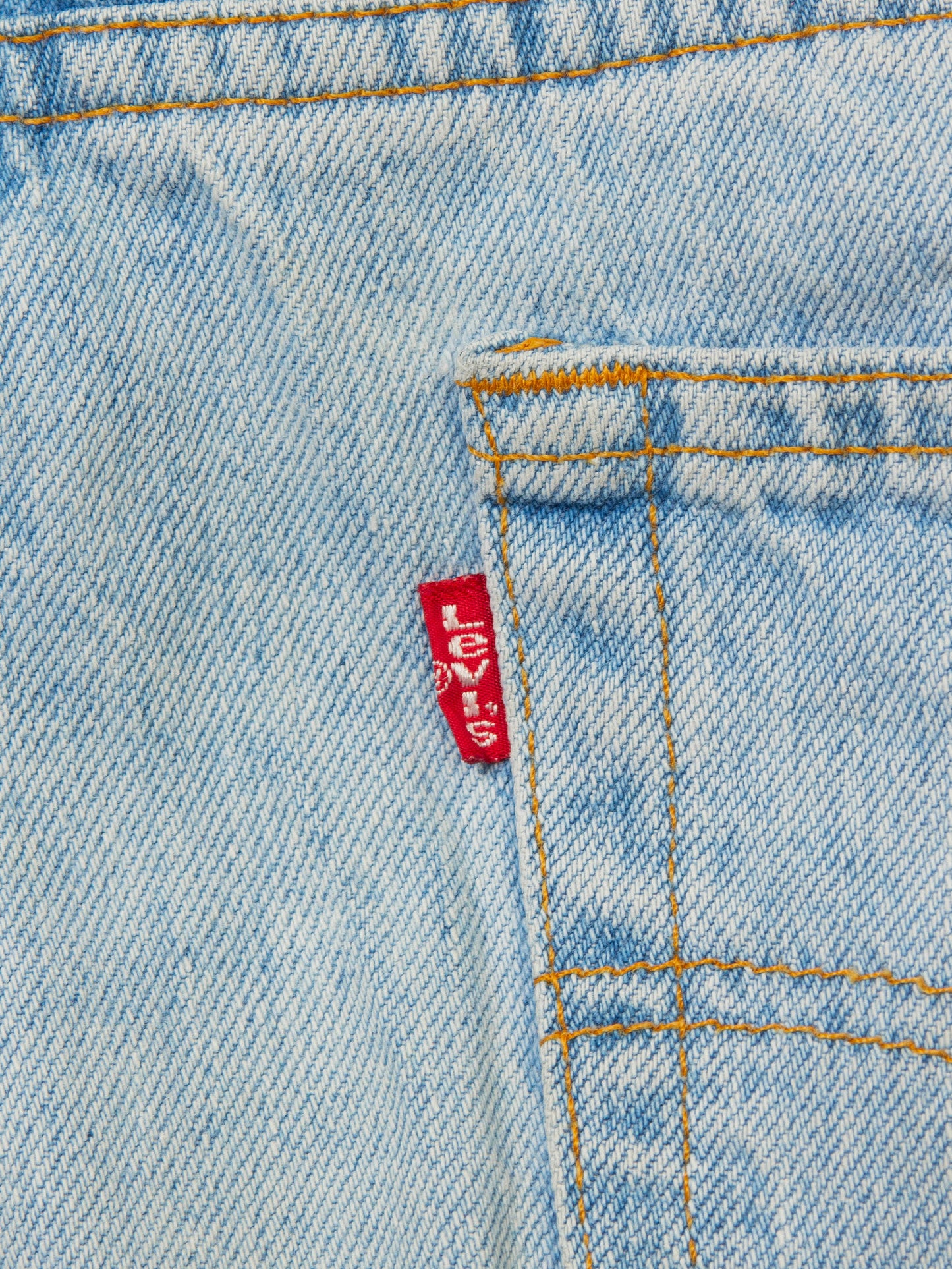 Vtg 1990s Levi's Denim Shorts (34")