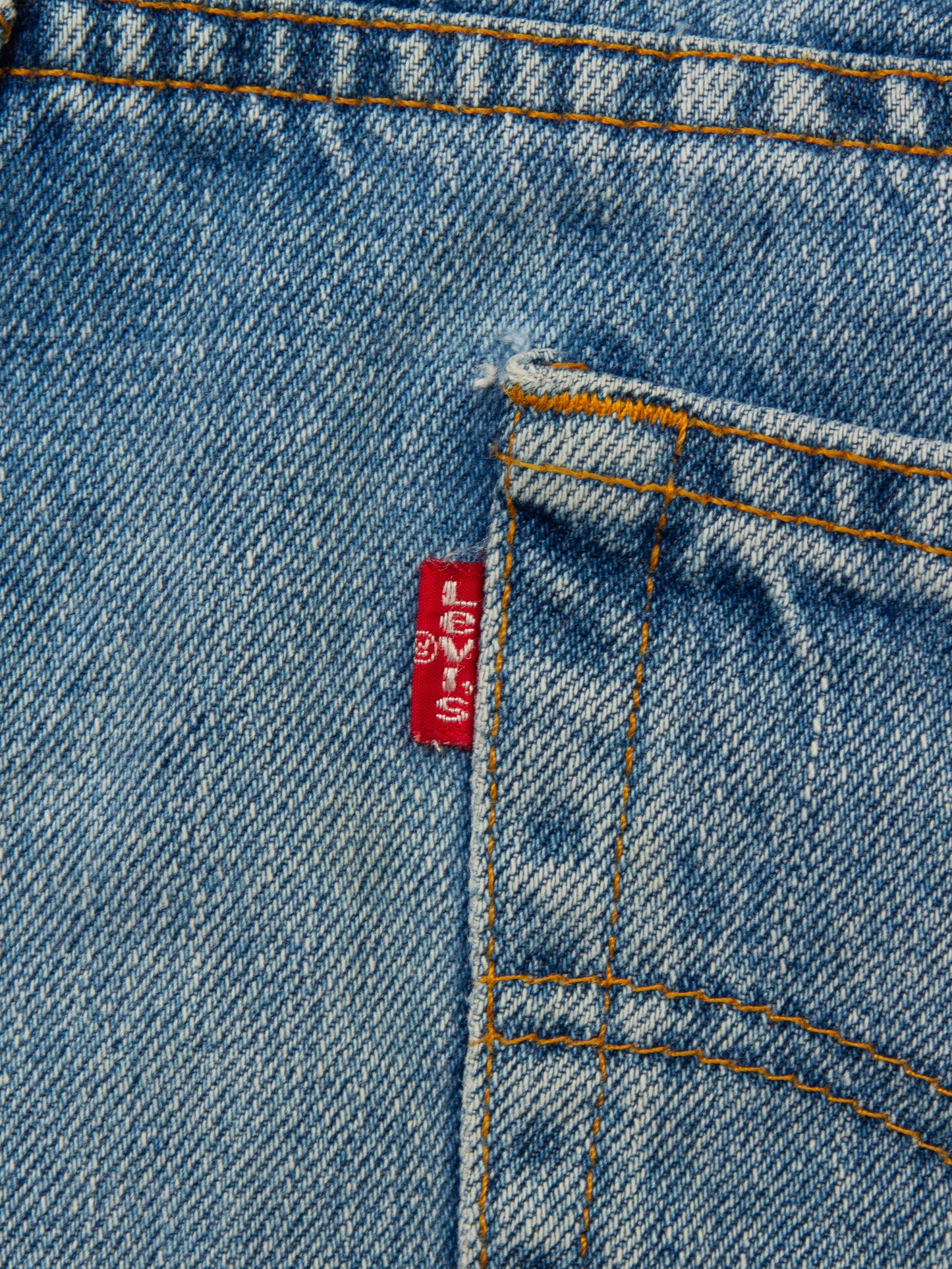 Vtg 1990s Levi's Denim Shorts (34")