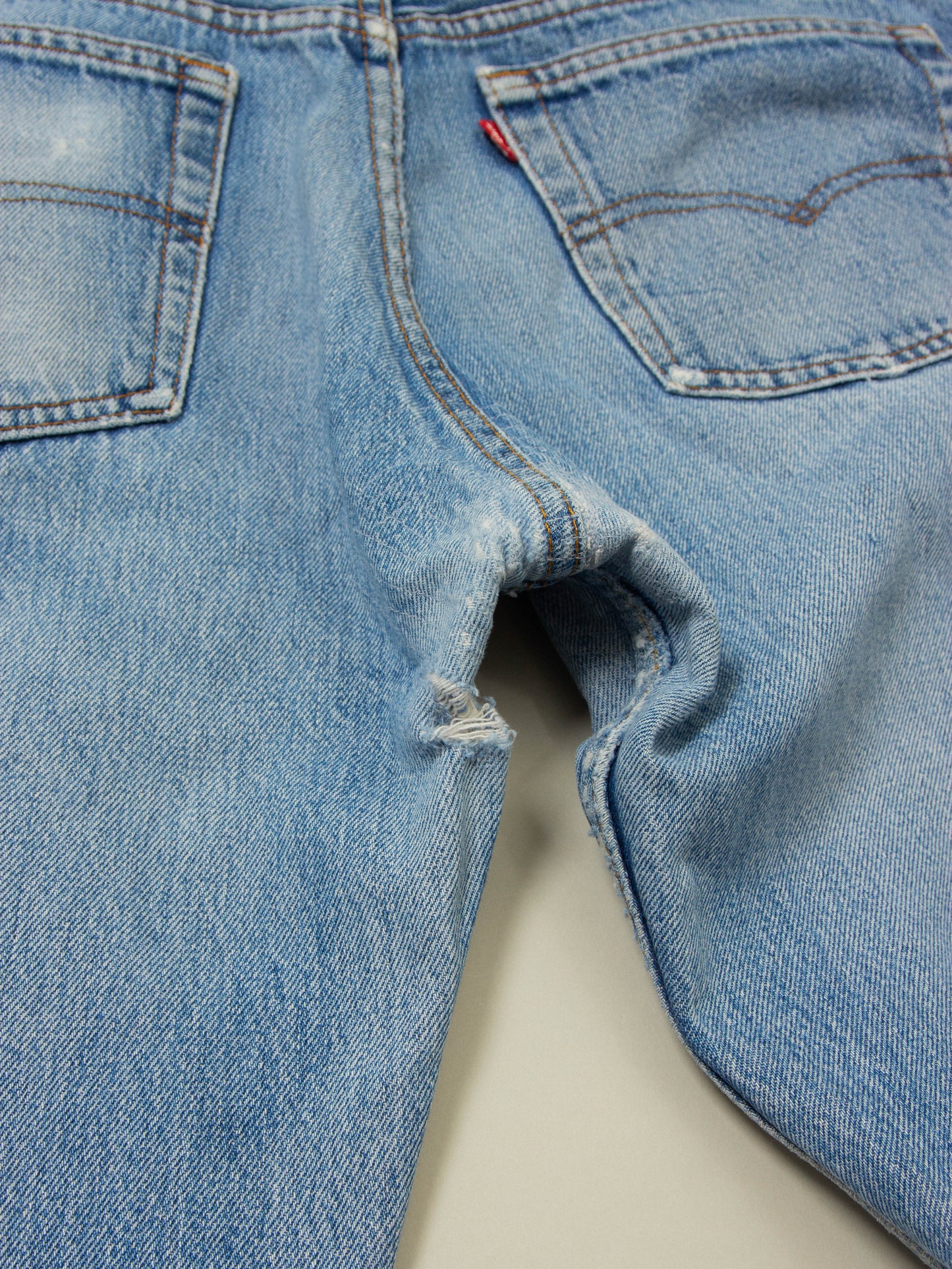 Vtg 1980s Levi's 501 Jeans - Made in USA (32x25)