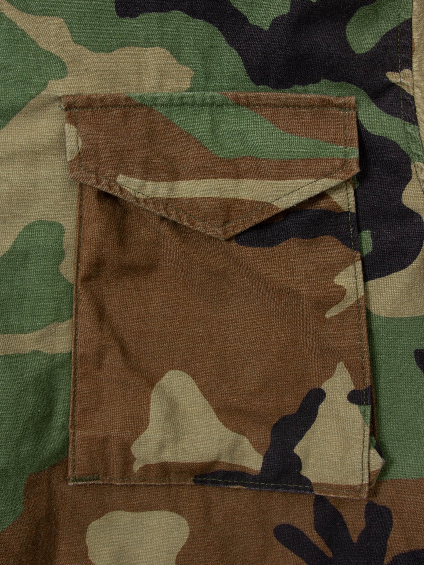 Vtg 1990s US Army M-65 Woodland Field Jacket (M-Reg)