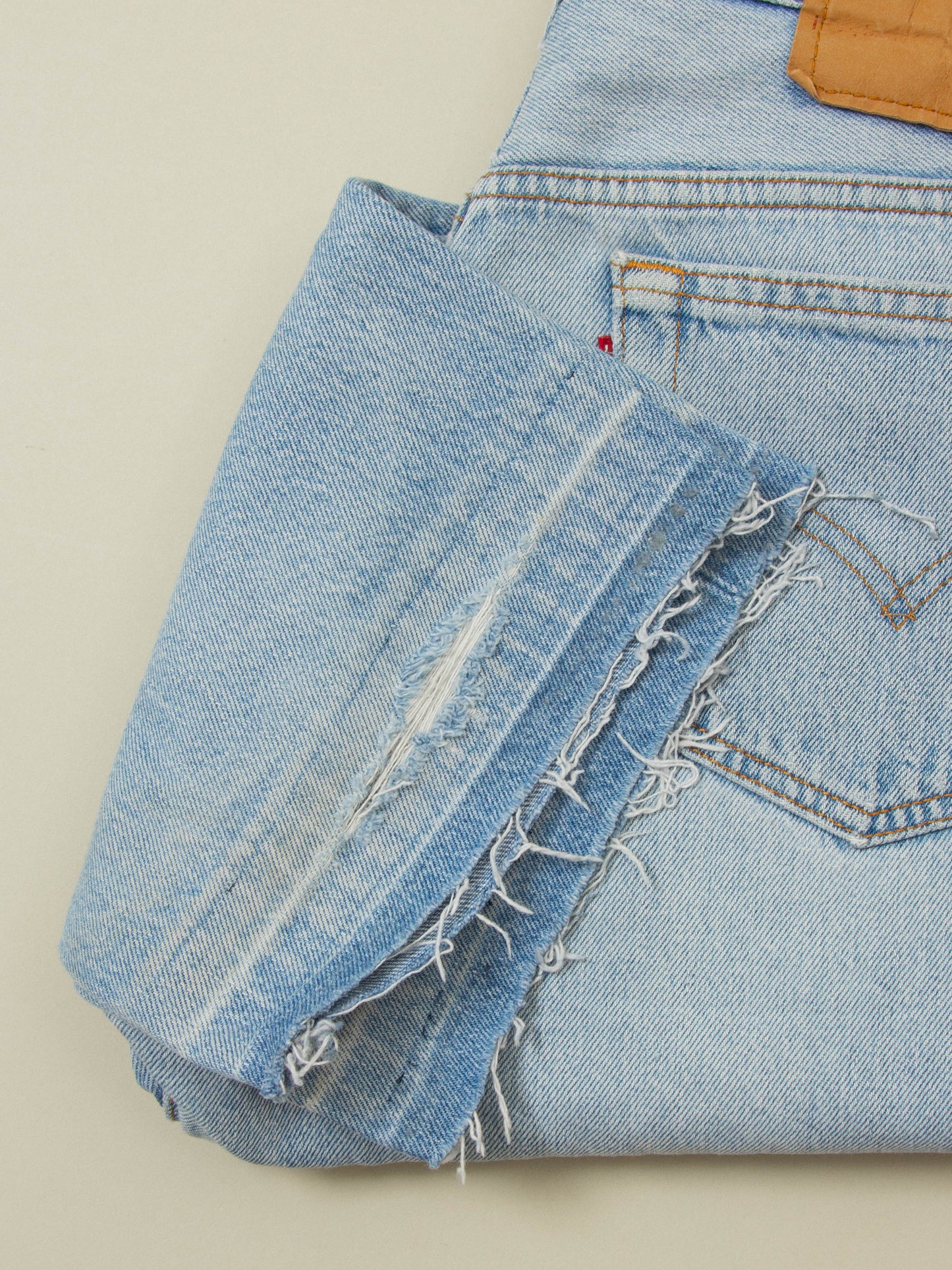 Vtg 1990s Levi's 501 Jeans - Made in USA (32x28)
