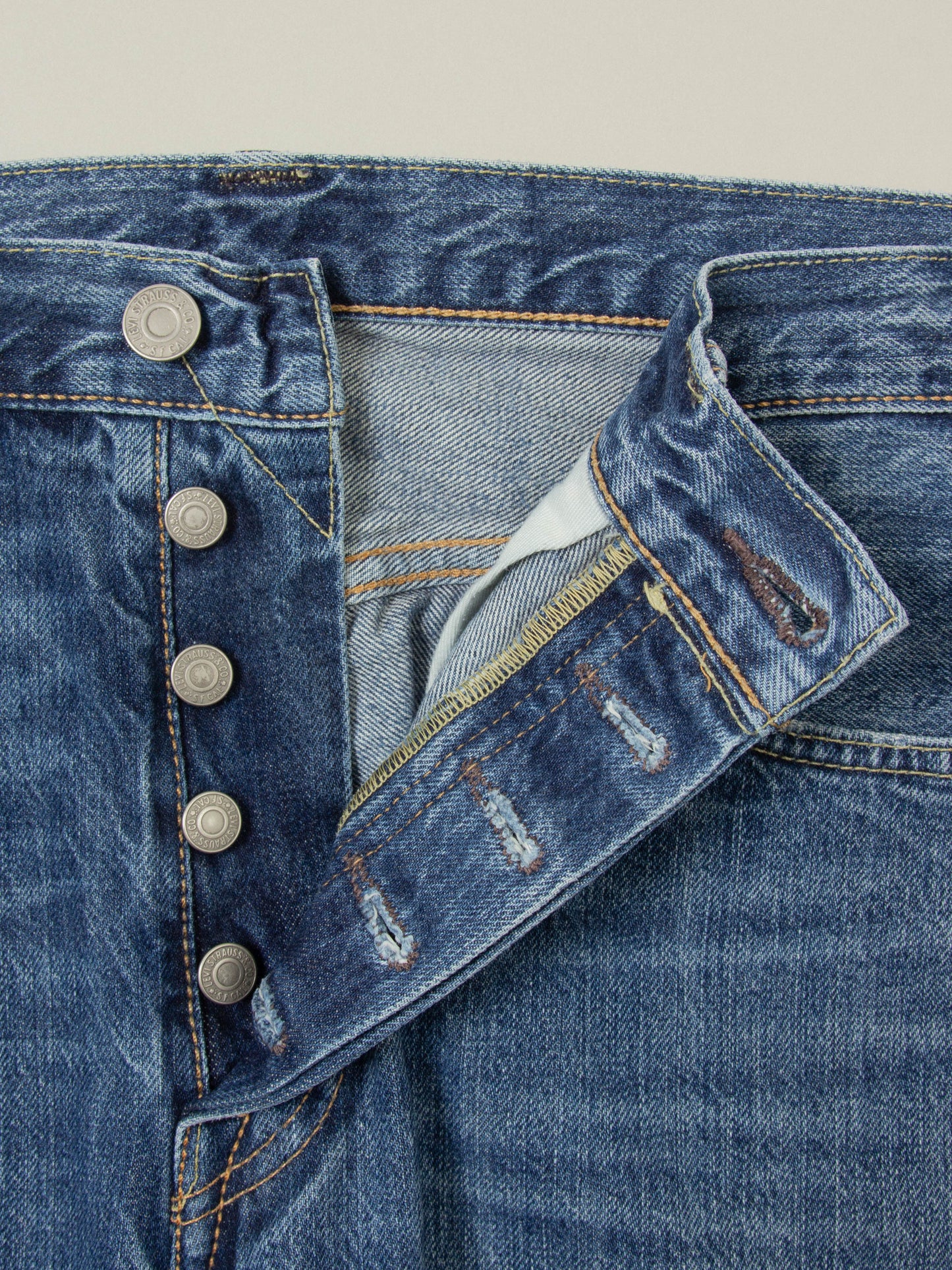 2000s Levi's 501 Jeans (32x31)