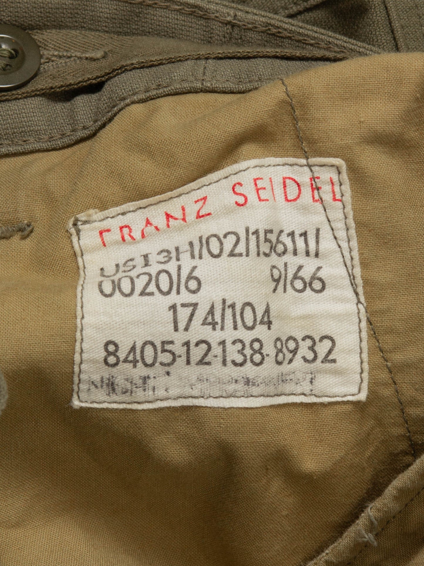 Vtg 1990s Military Cargo Pants (42x30)