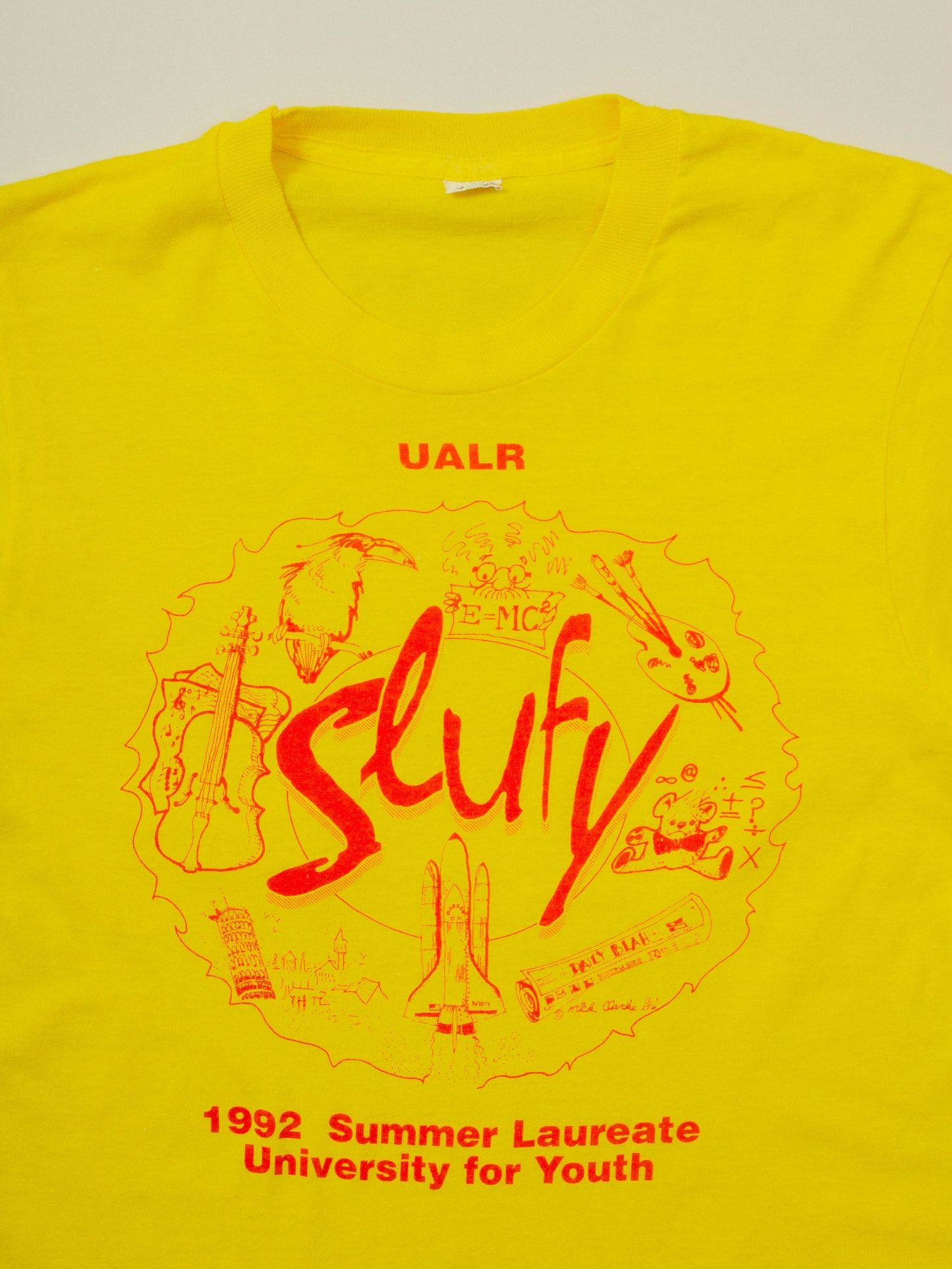 Vtg 1990s Screen Stars Single Stitch University  Tee - Made in USA (S)