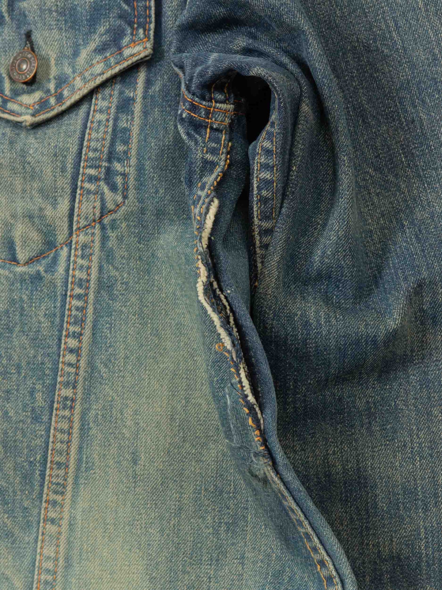 Vtg 1960s Levi's Big E Denim Trucker Jacket (M)