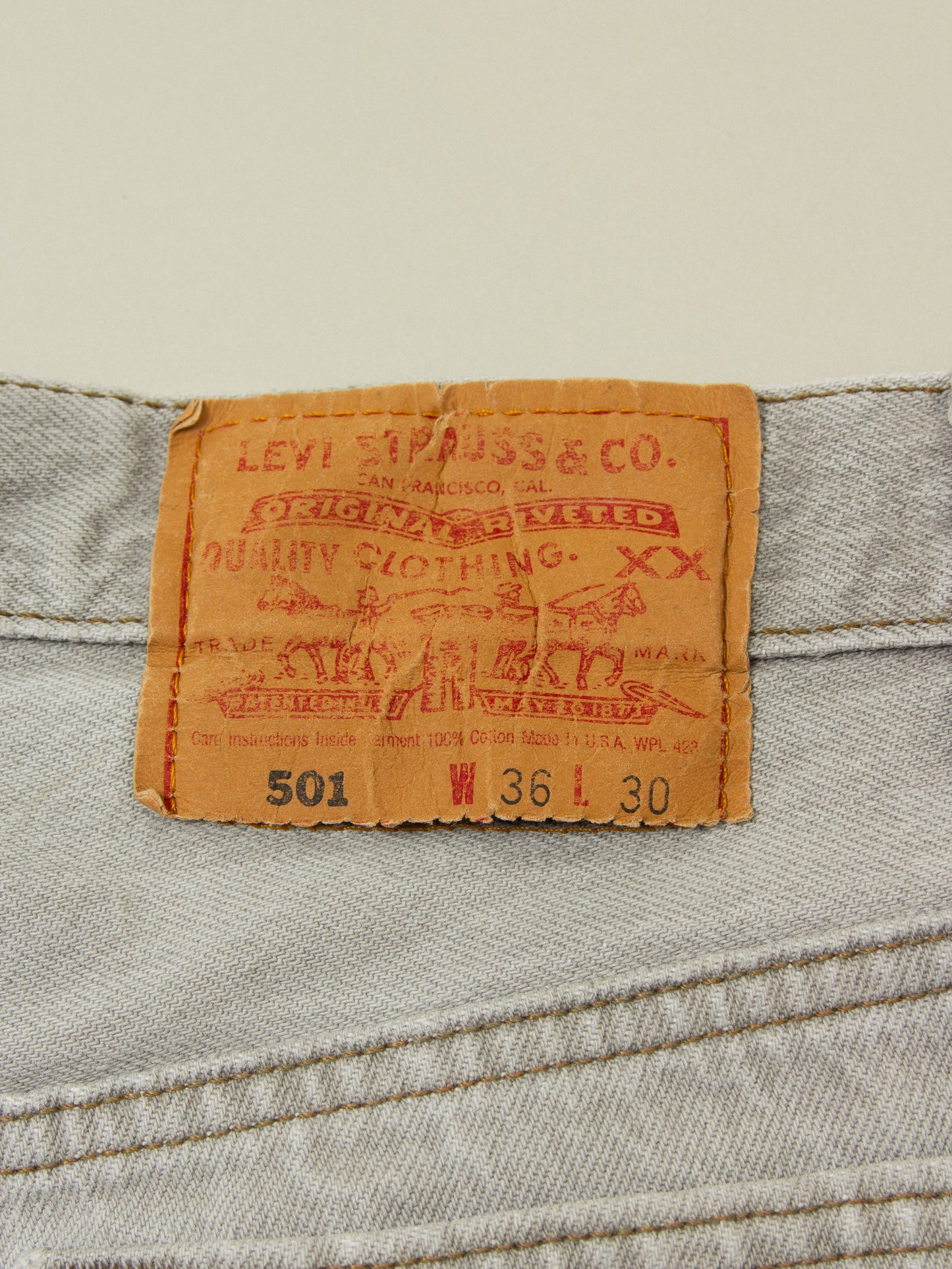 Vtg 1990s Levi's 501 Jeans - Made in USA (34x28)