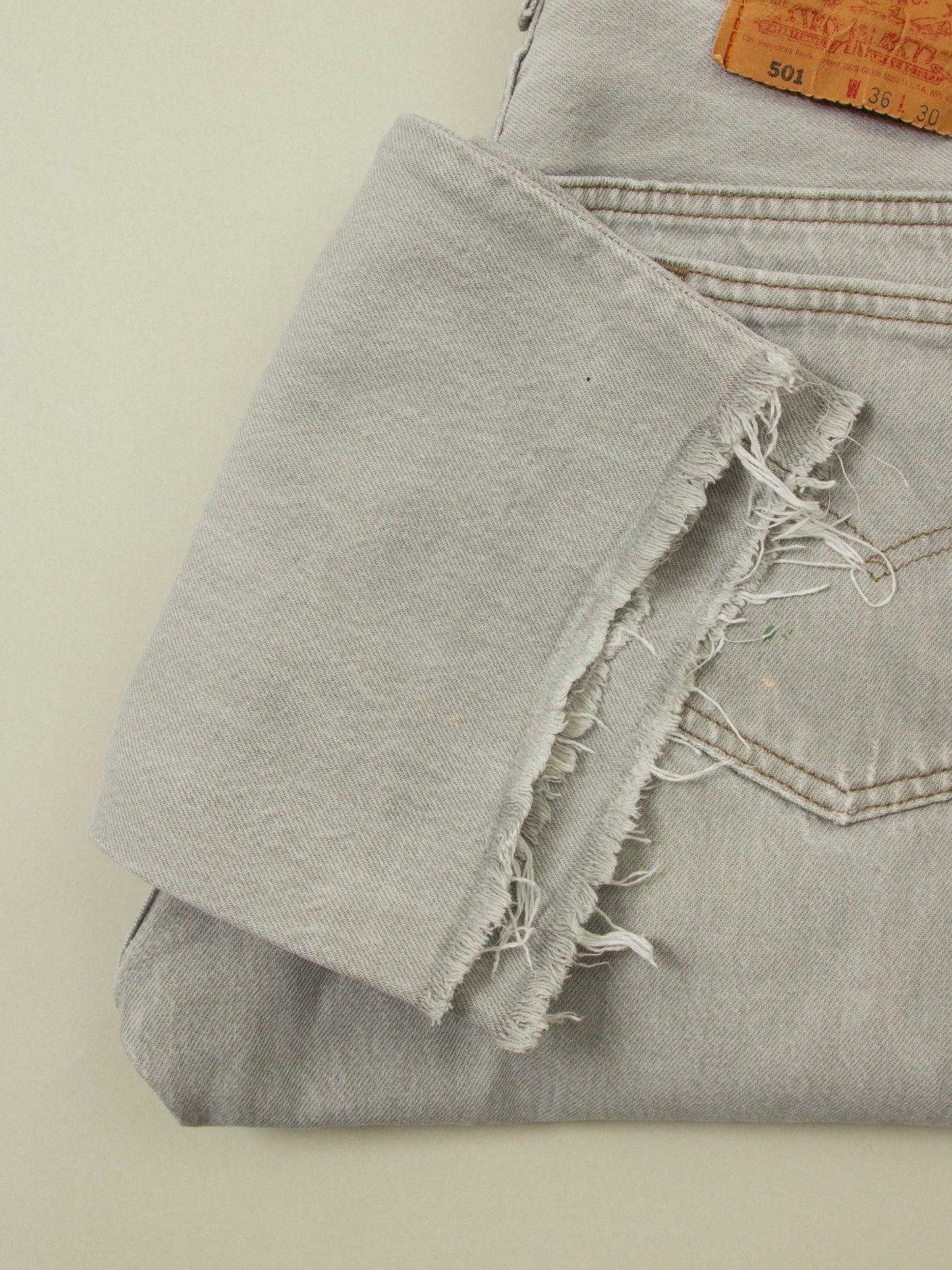 Vtg 1990s Levi's 501 Jeans - Made in USA (34x28)