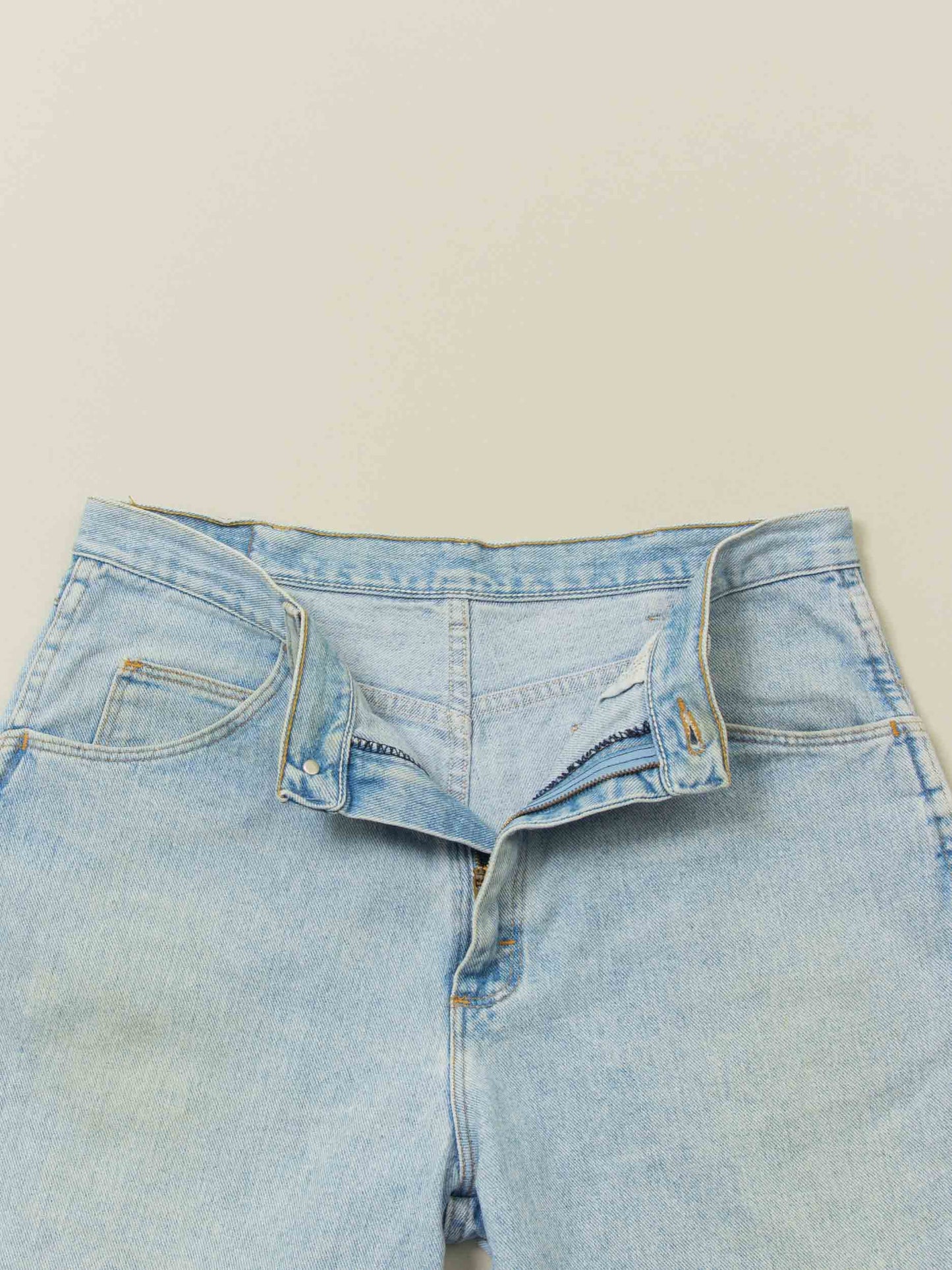 Vtg Wrangler Denim Shorts (34")
