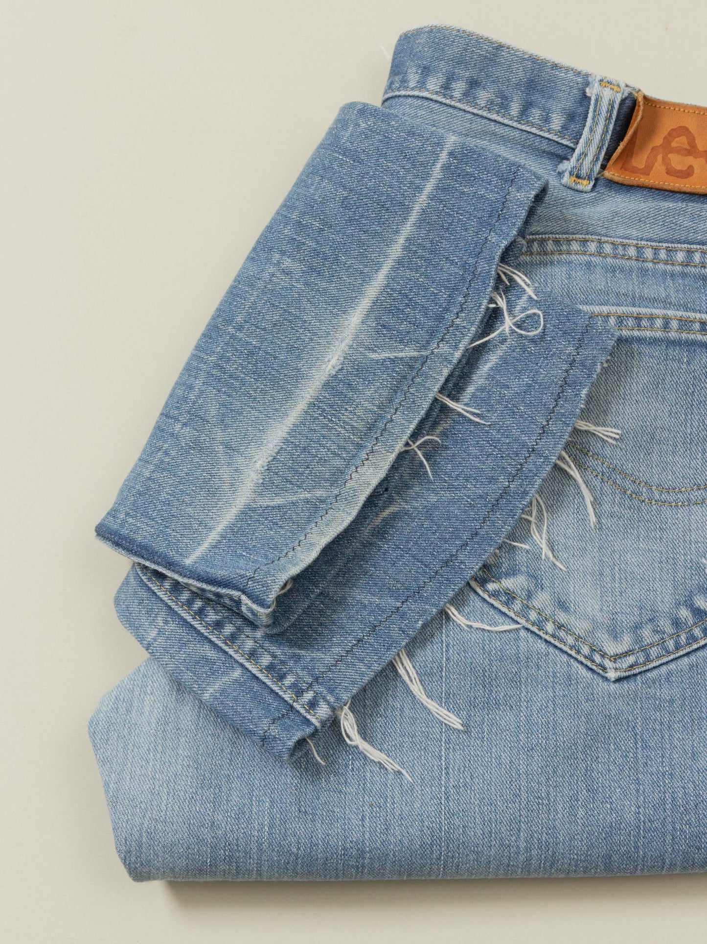 Vtg 1980s Bootcut Lee Rider Jeans - Made in USA (34x27)