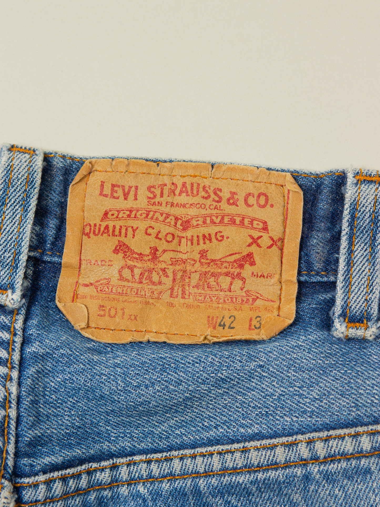 Vtg 1980s Levi's 501 Jeans - Made in USA (40x31)