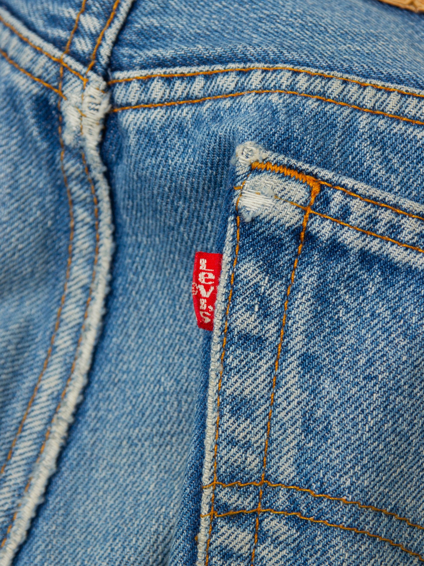 Vtg 1980s Levi's 501 Jeans - Made in USA (40x31)