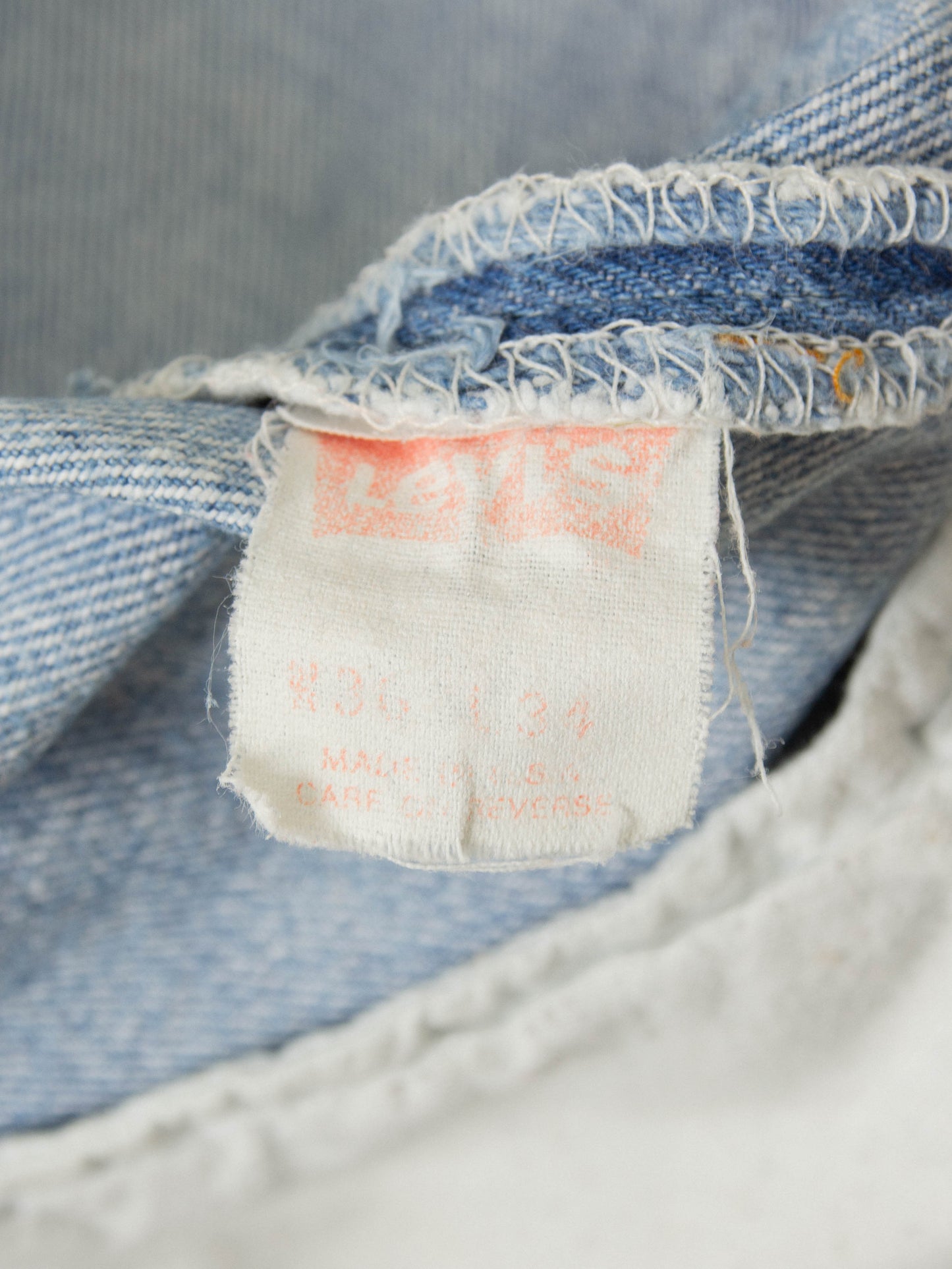 Vtg 1980s Levi's 501 Jeans - Made in USA (34x34)