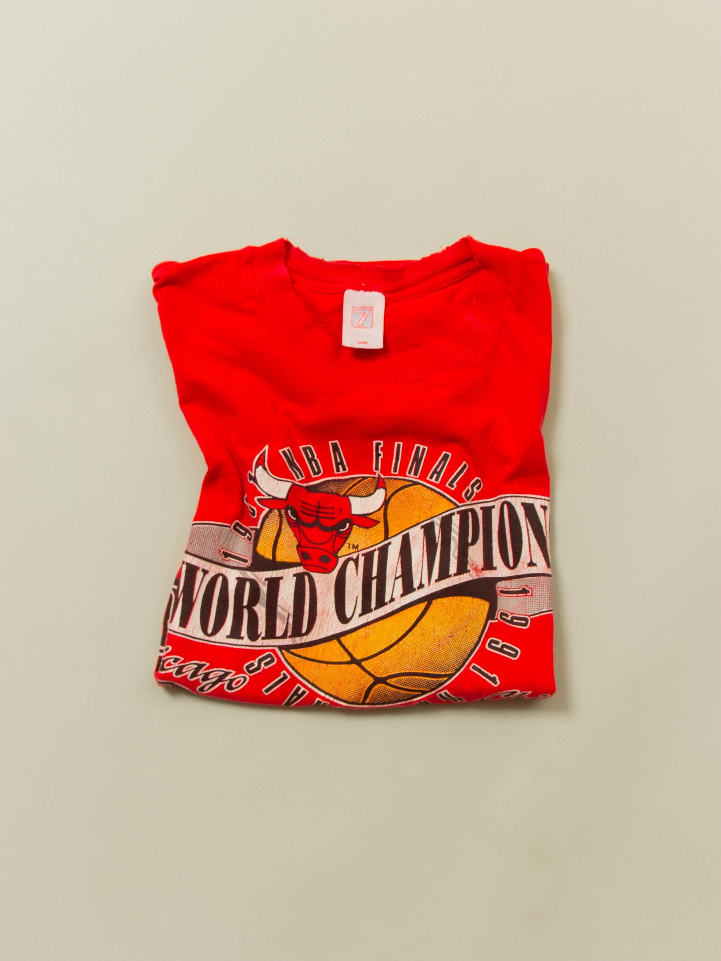 Vtg 1991 Chicago Bulls NBA Champions Single Stitch Tee (L)
