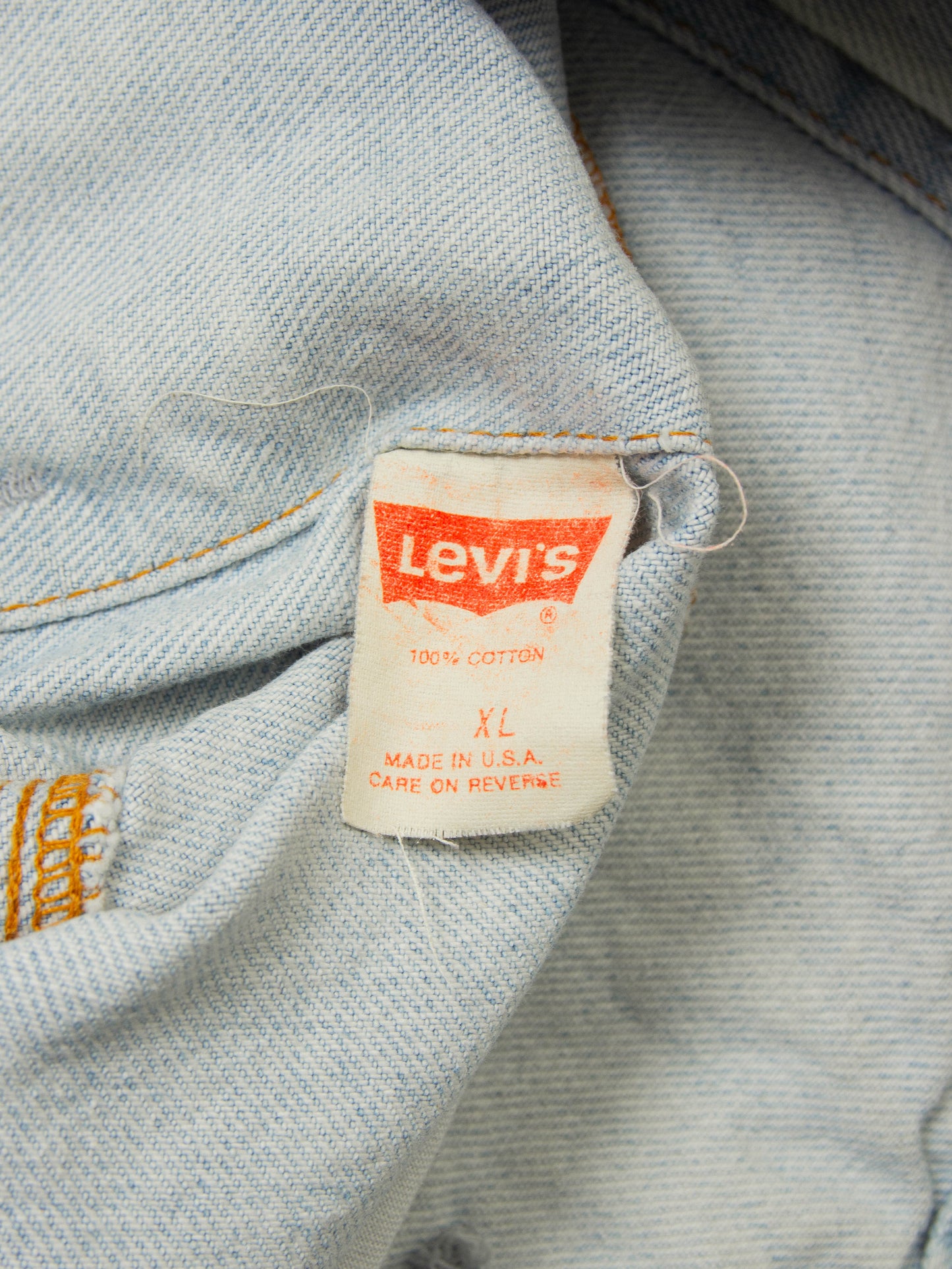 Vtg 1980s Levi's Denim Jacket - Made in USA (XL)