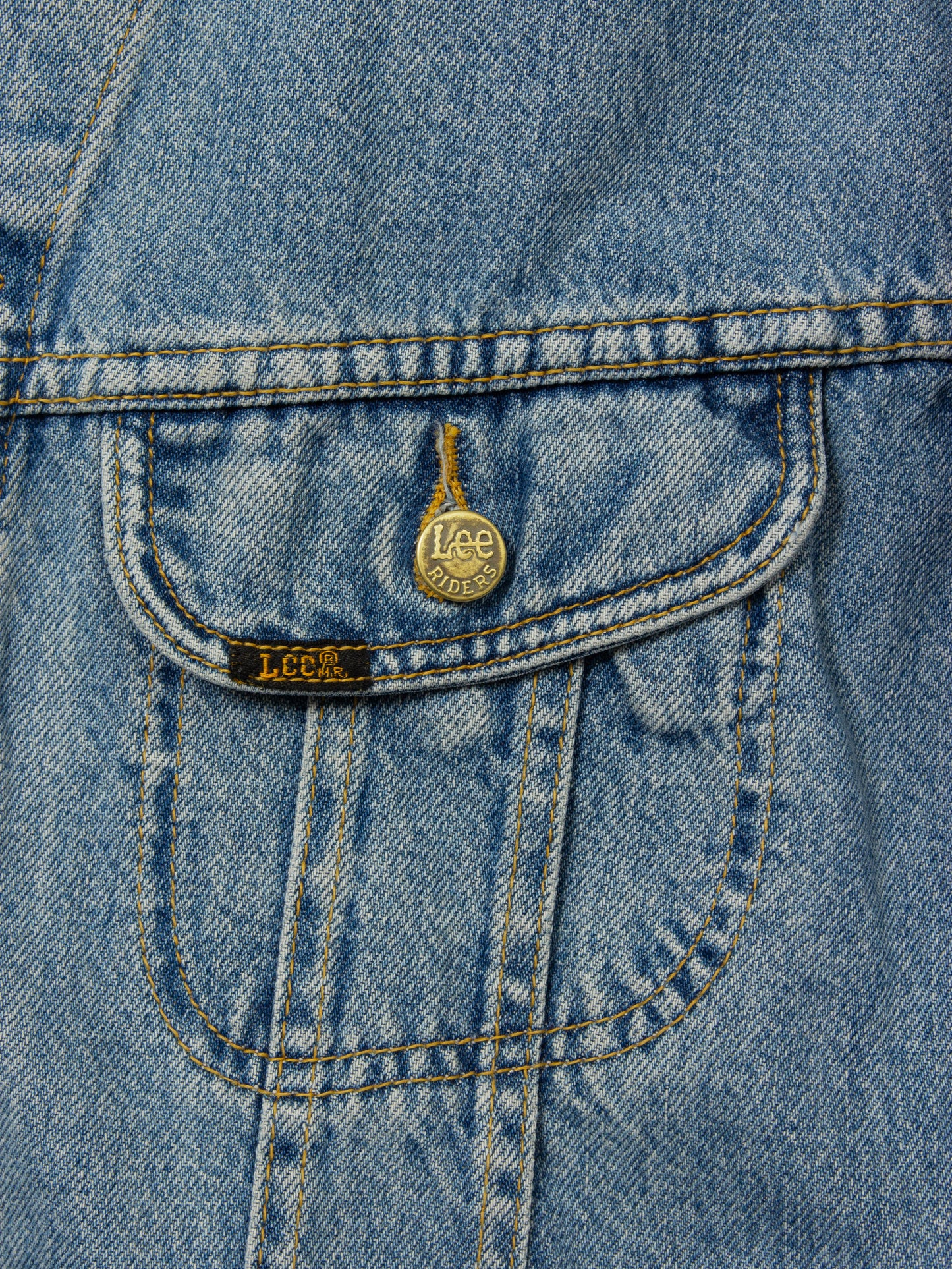 Vtg 1990s Lee Denim Jacket (XL)