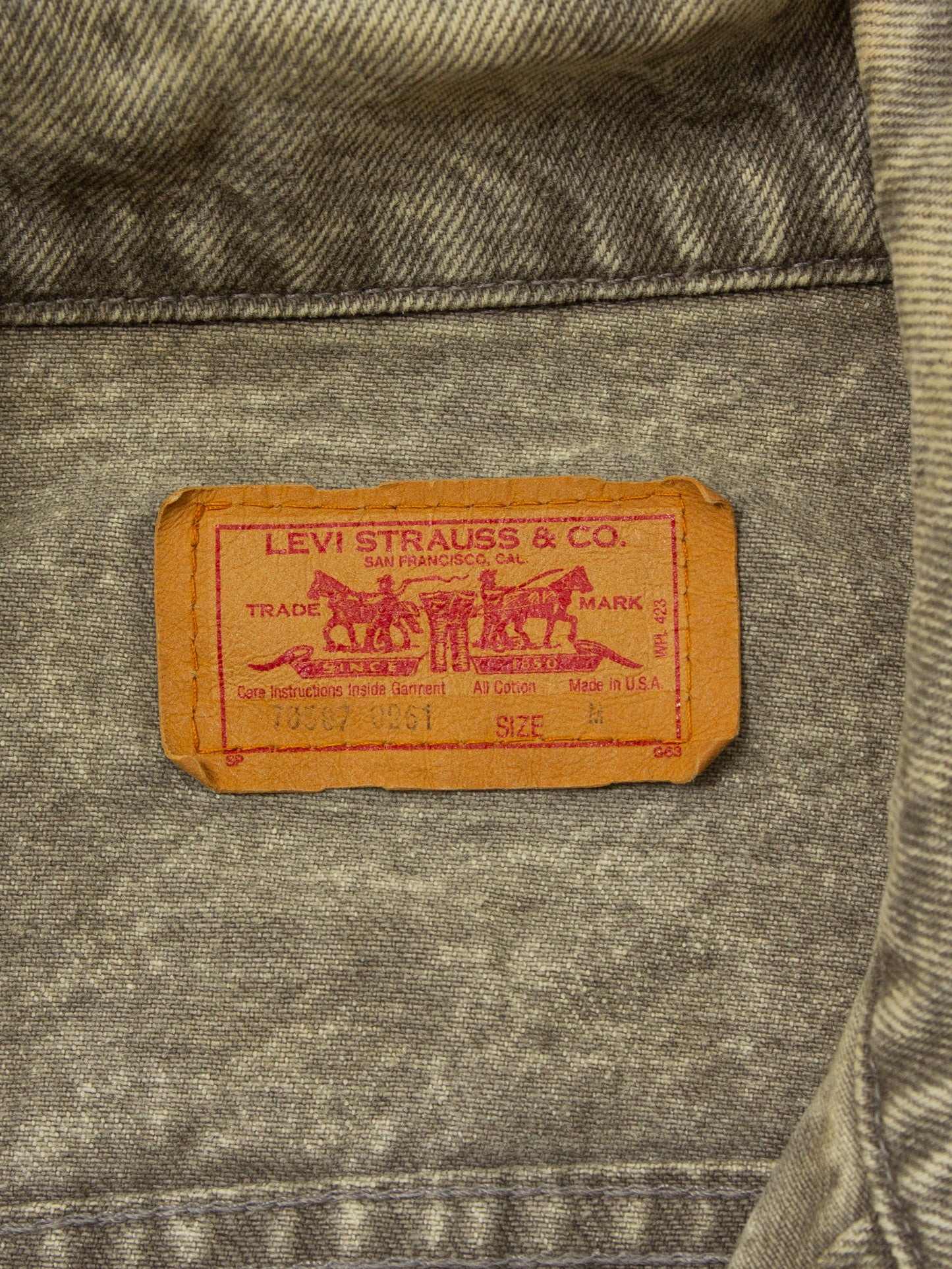Vtg 1980s Airbrushed 'Testament' Levi's Denim Jacket - Made in USA (M)