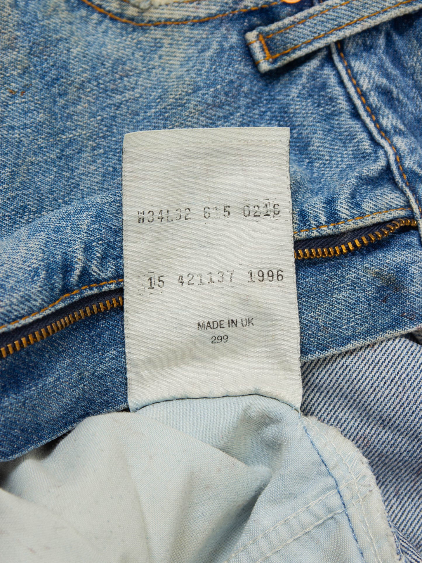Vtg 1990s Levi's 615 Jeans - Made in UK (34x32)