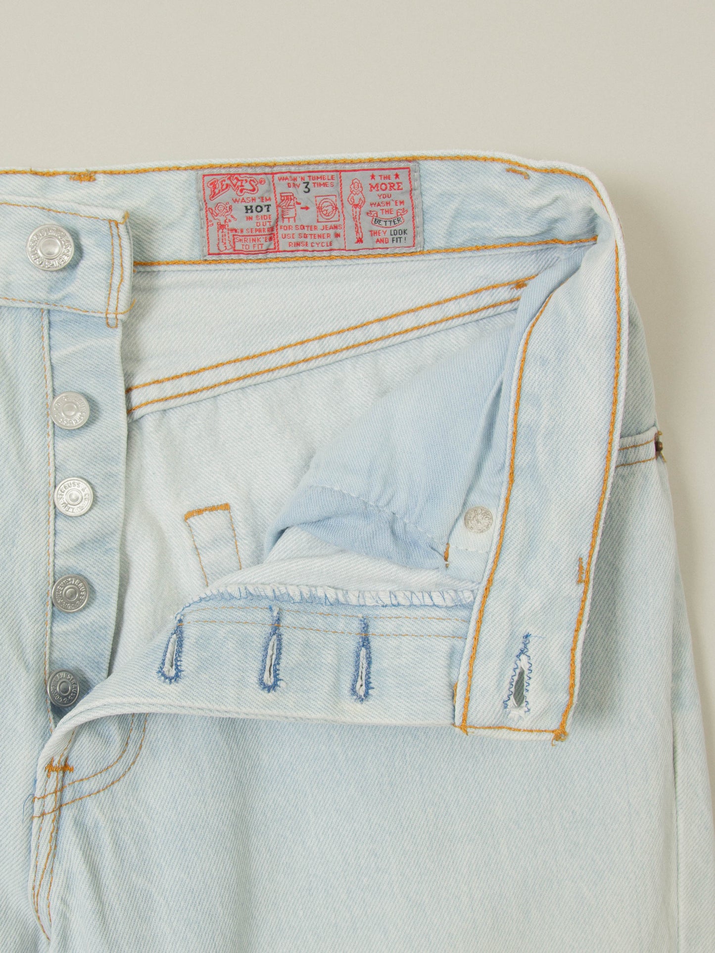 Vtg 1990s Levi's 901 Jeans - Made in France (28x32)