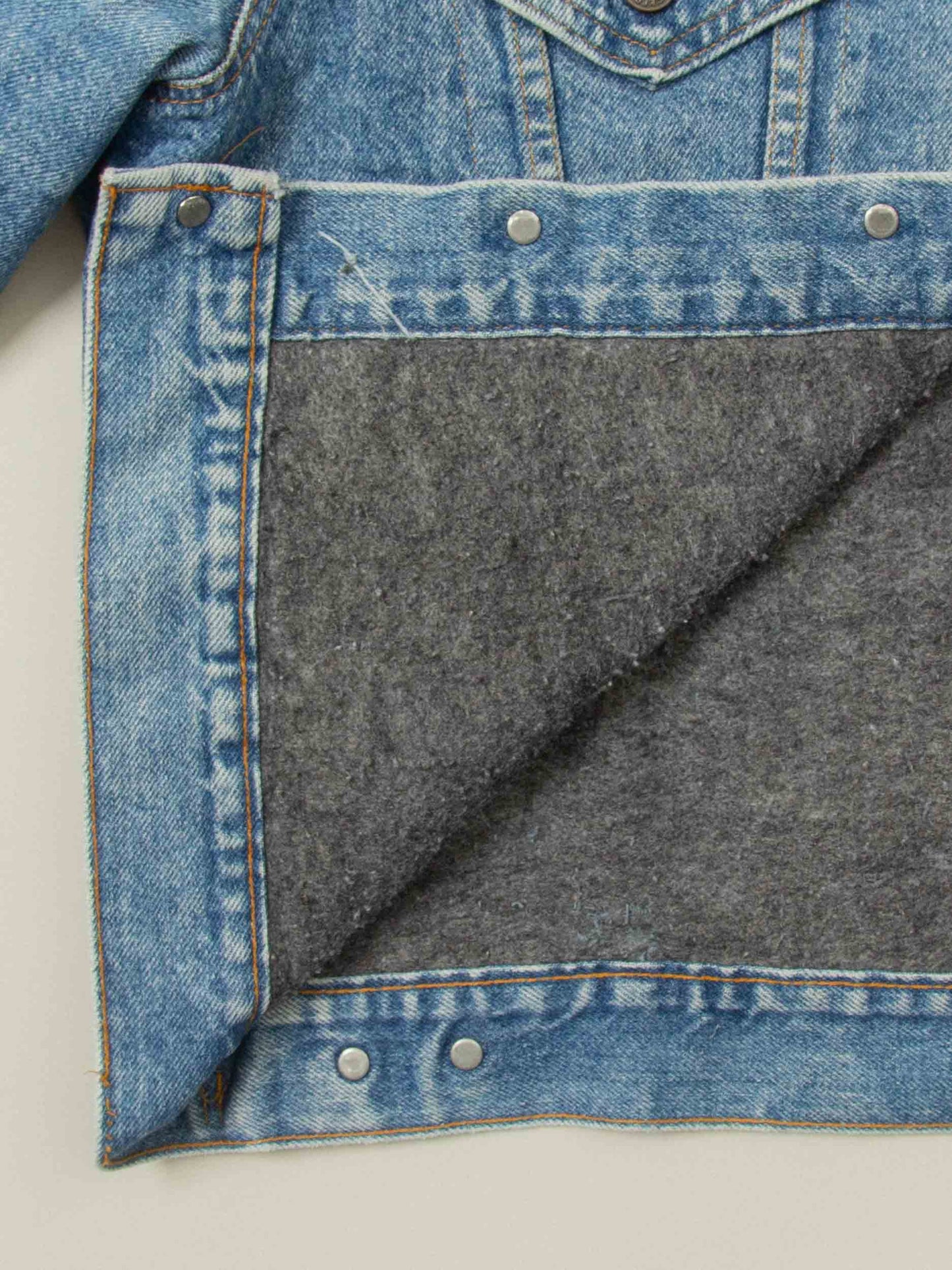 Vtg 1980's Levi's Lined Denim Jacket – Made in USA (M/L)