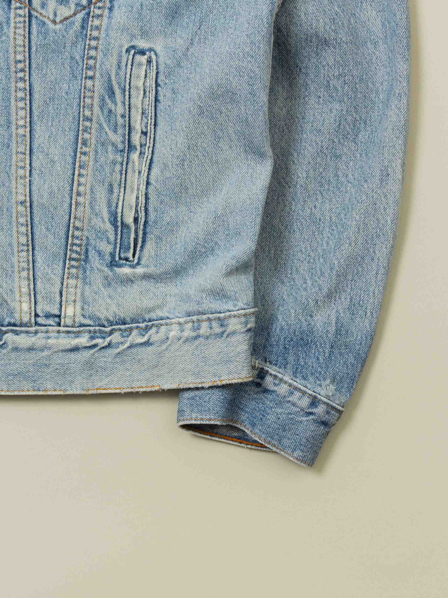 Vtg 1990s Levi's Denim Jacket – Made in Canada (M/L)