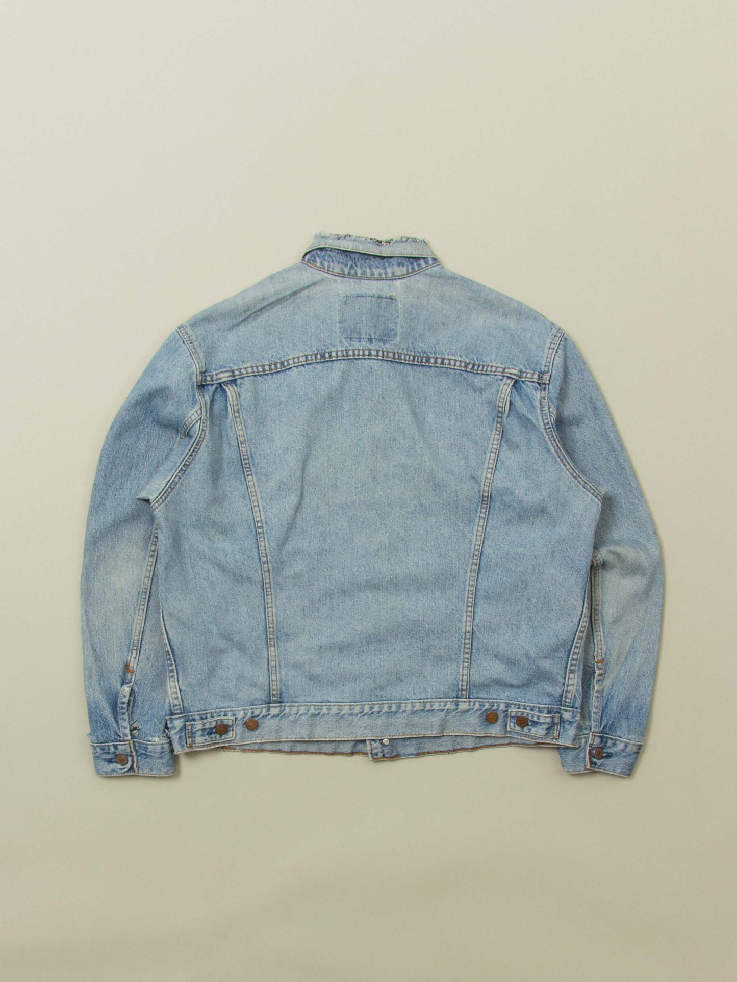 Vtg 1990s Levi's Denim Jacket – Made in Canada (M/L)