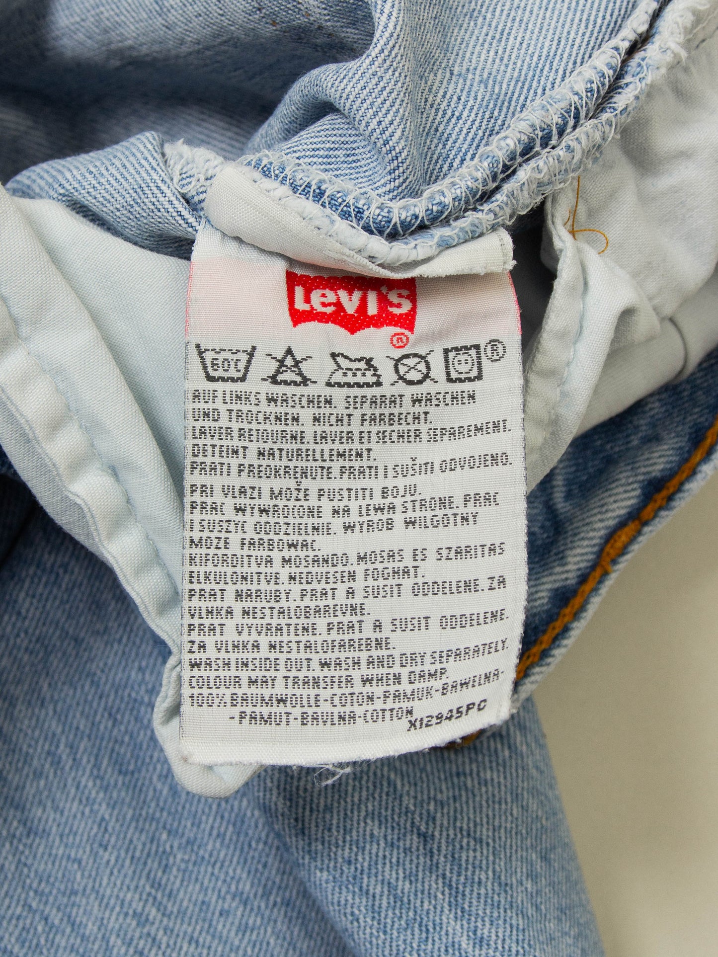 Vtg 1990s Levi's 501 Jeans - Made in UK (26x32)