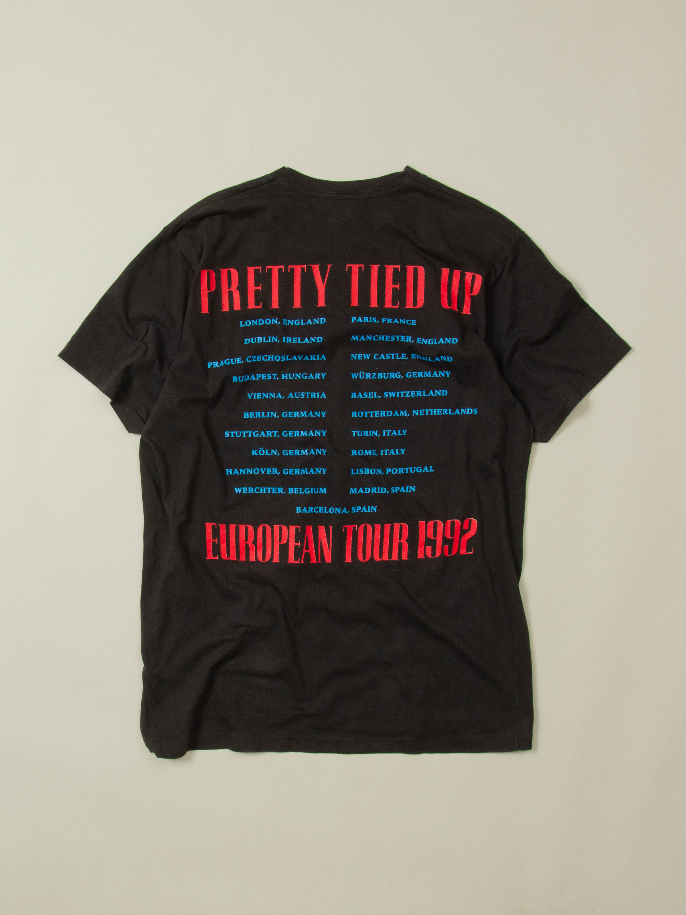 Vtg Rare 1992 'Pretty Tied Up' Guns N' Roses Tee (L) – Broadway & Sons