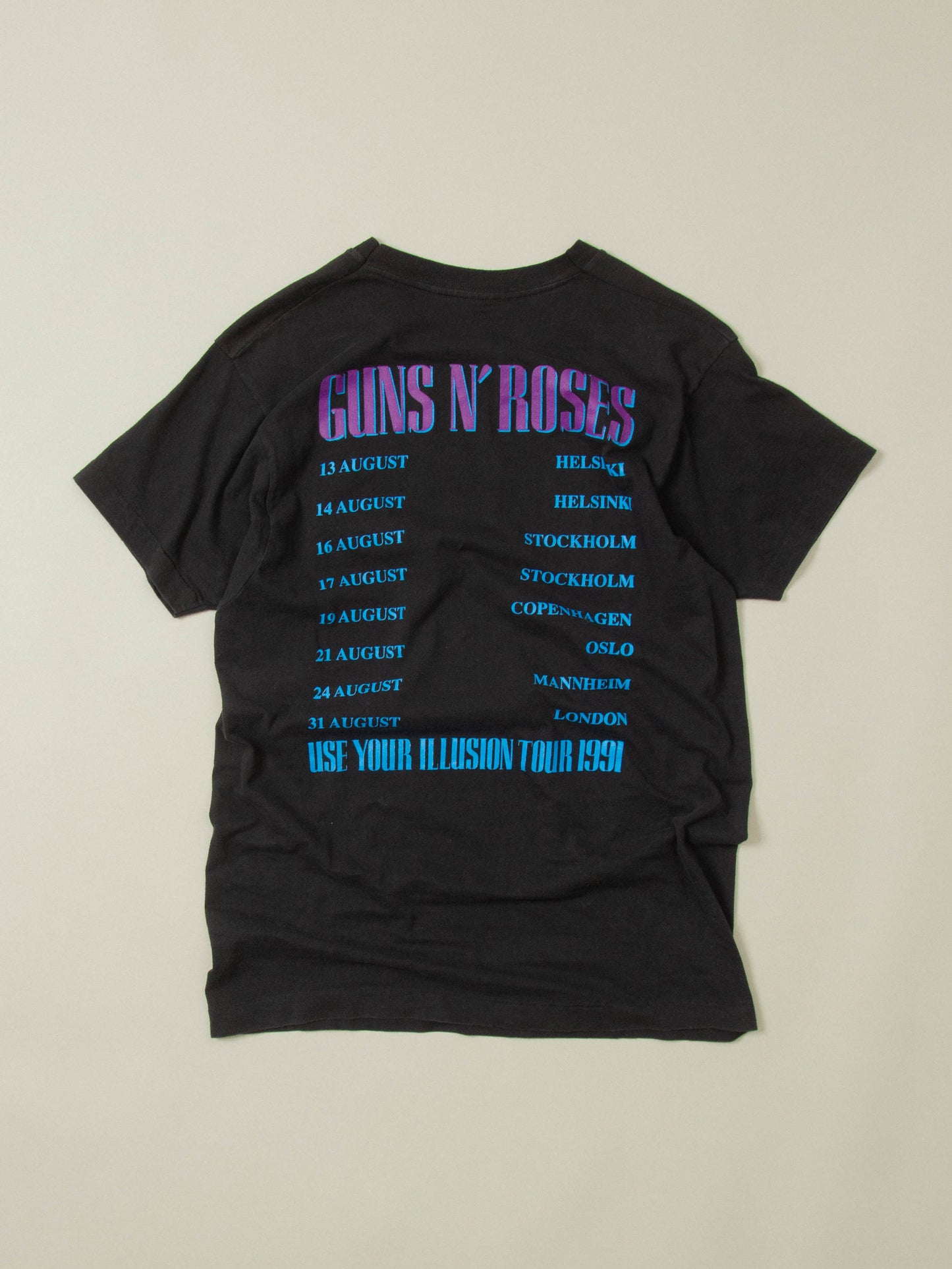 Vtg 1991 Guns N' Roses 'Use Your Illusion' Tee (M/L)