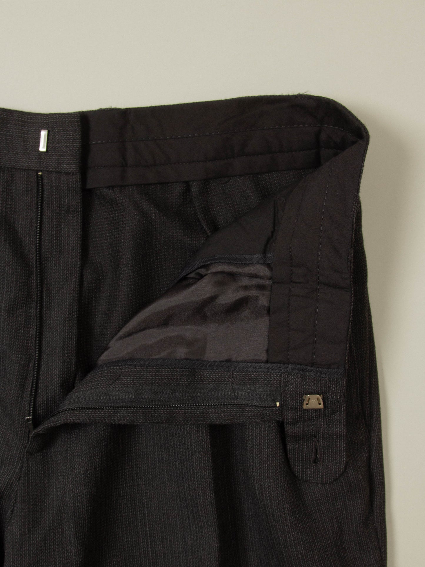 Vtg Pleated Herringbone Wool Dress Trousers (34x32)