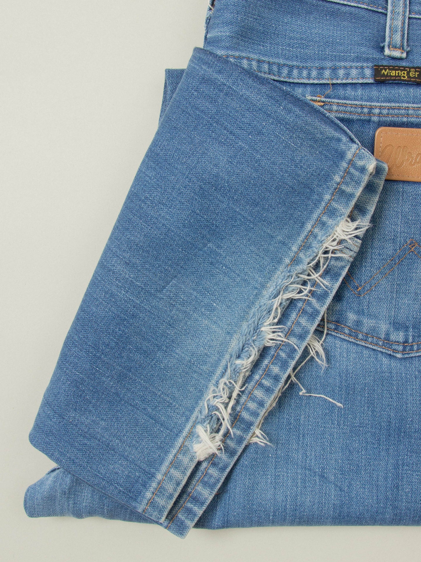 Vtg 1970s Wrangler Bootcut Jeans – Made in USA (38x31)