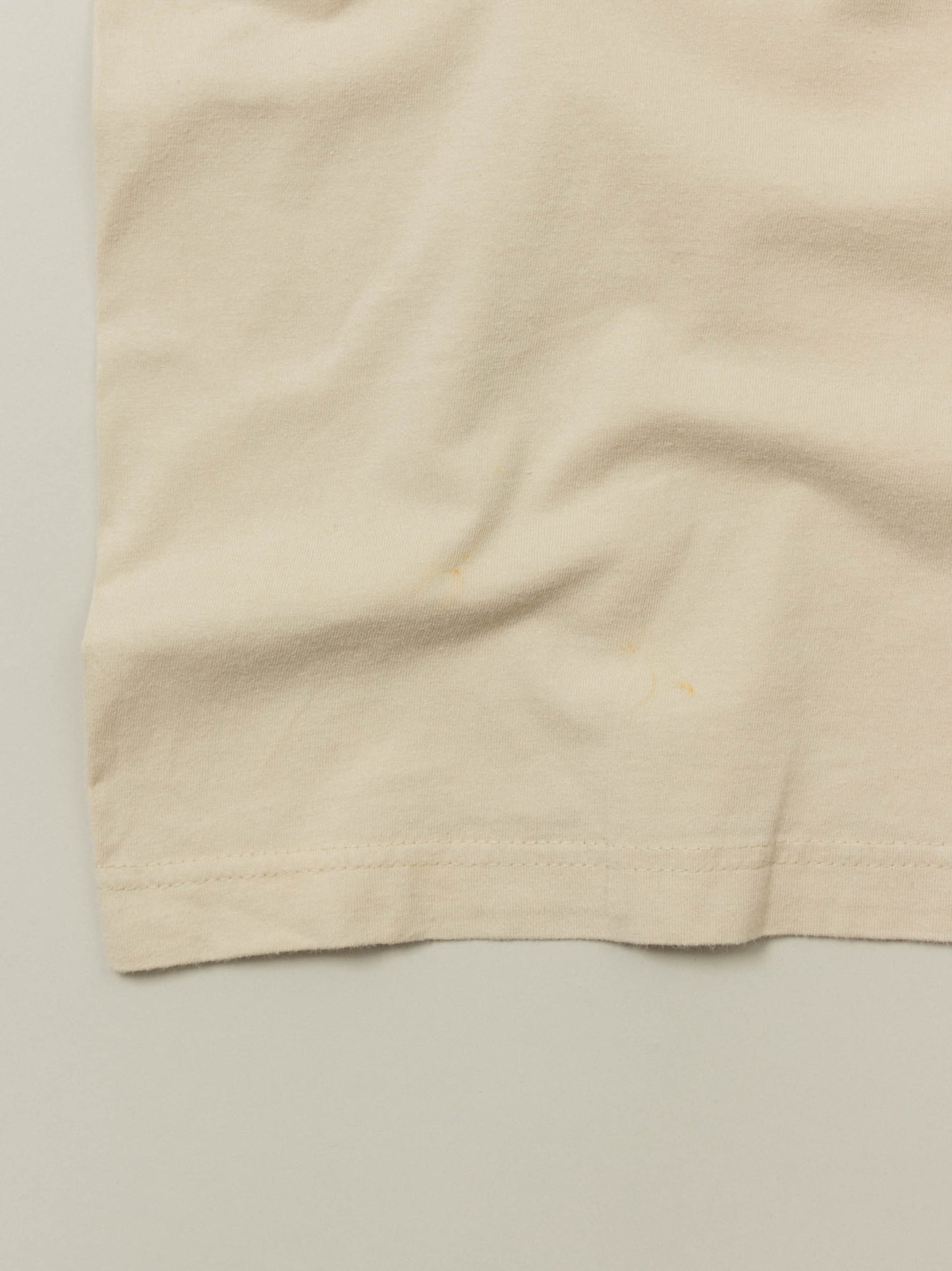 Vtg British Army 'Cake and Arse' Graphic Tee (M)