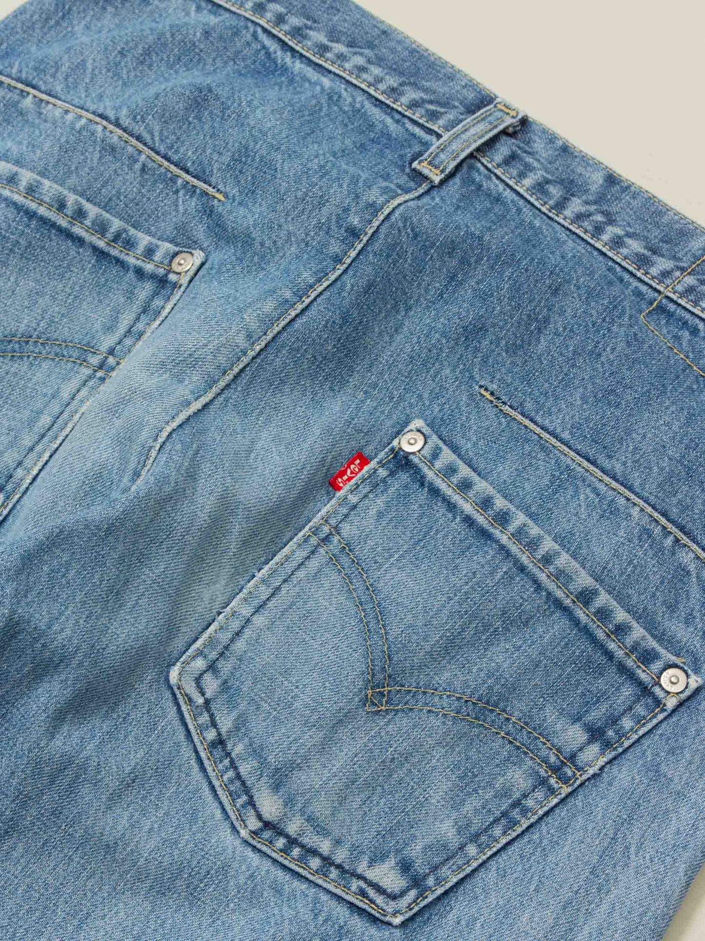 Vtg 1990s Levi's Engineered Twisted Jeans (30x32)