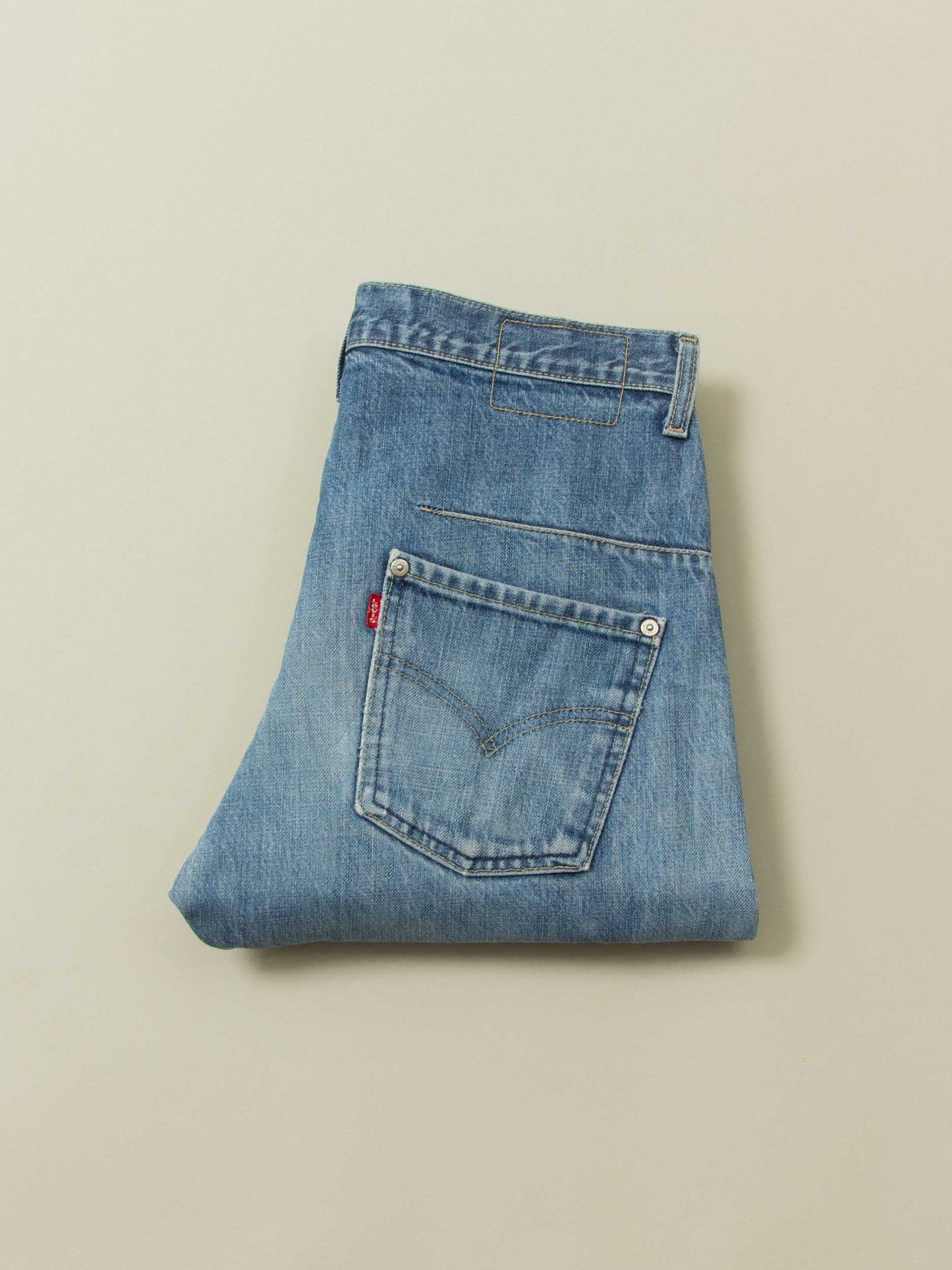 Vtg 1990s Levi's Engineered Twisted Jeans (30x32)