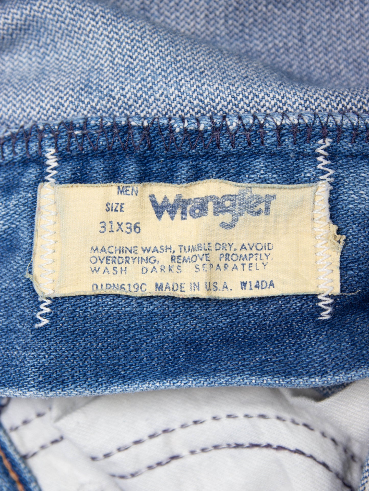 Vtg 1970s Bootcut Wrangler Jeans - Made in USA (28x35)