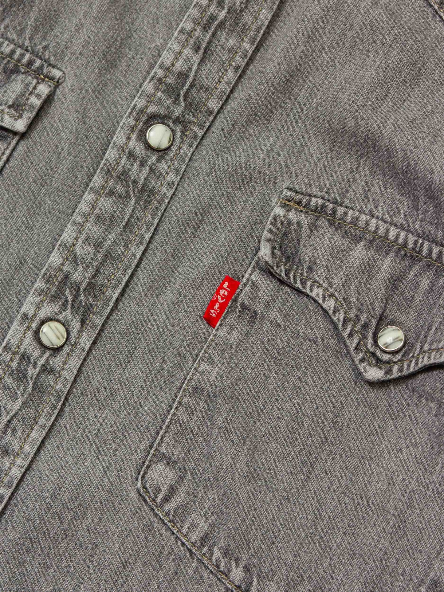 Vtg 1990s Levi's Western Denim Shirt – Made in Portugal (L)