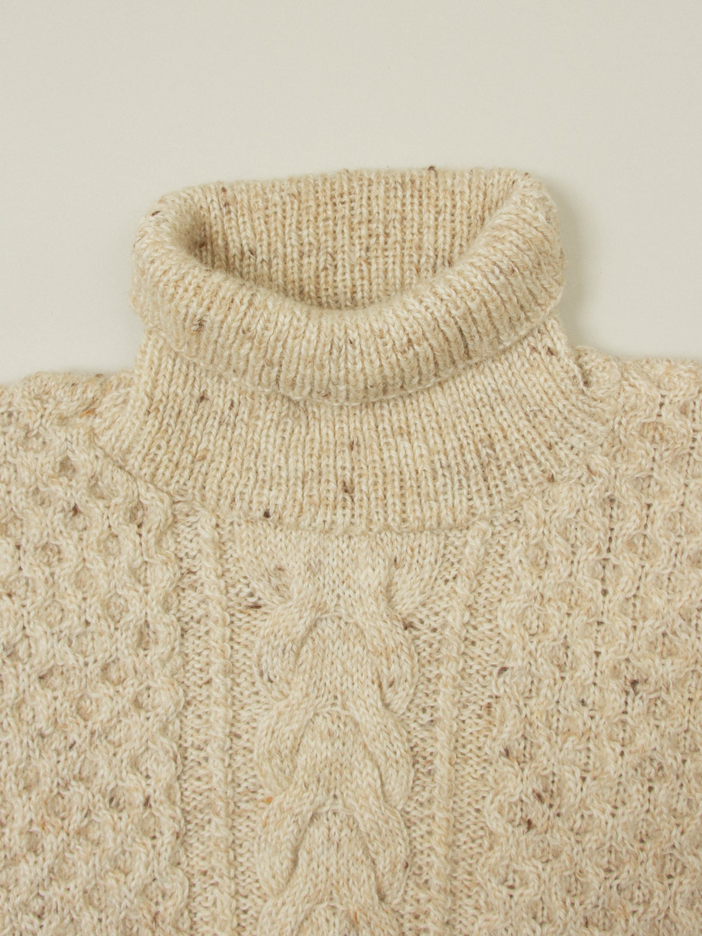 Vtg Wool Roll-Neck Sweater (XL)