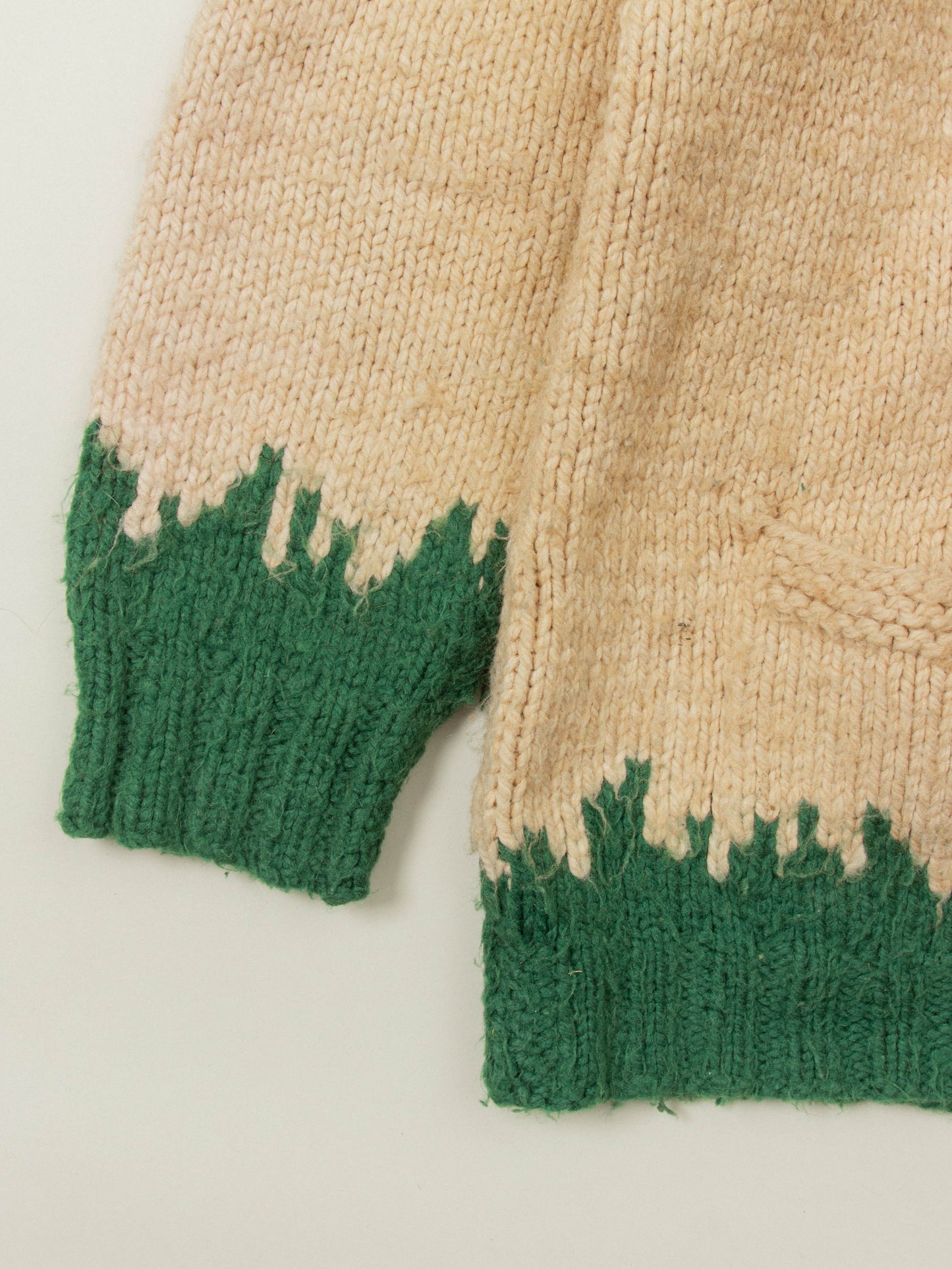 Vtg 1960s Cowichan Wool Hunting Sweater (L)