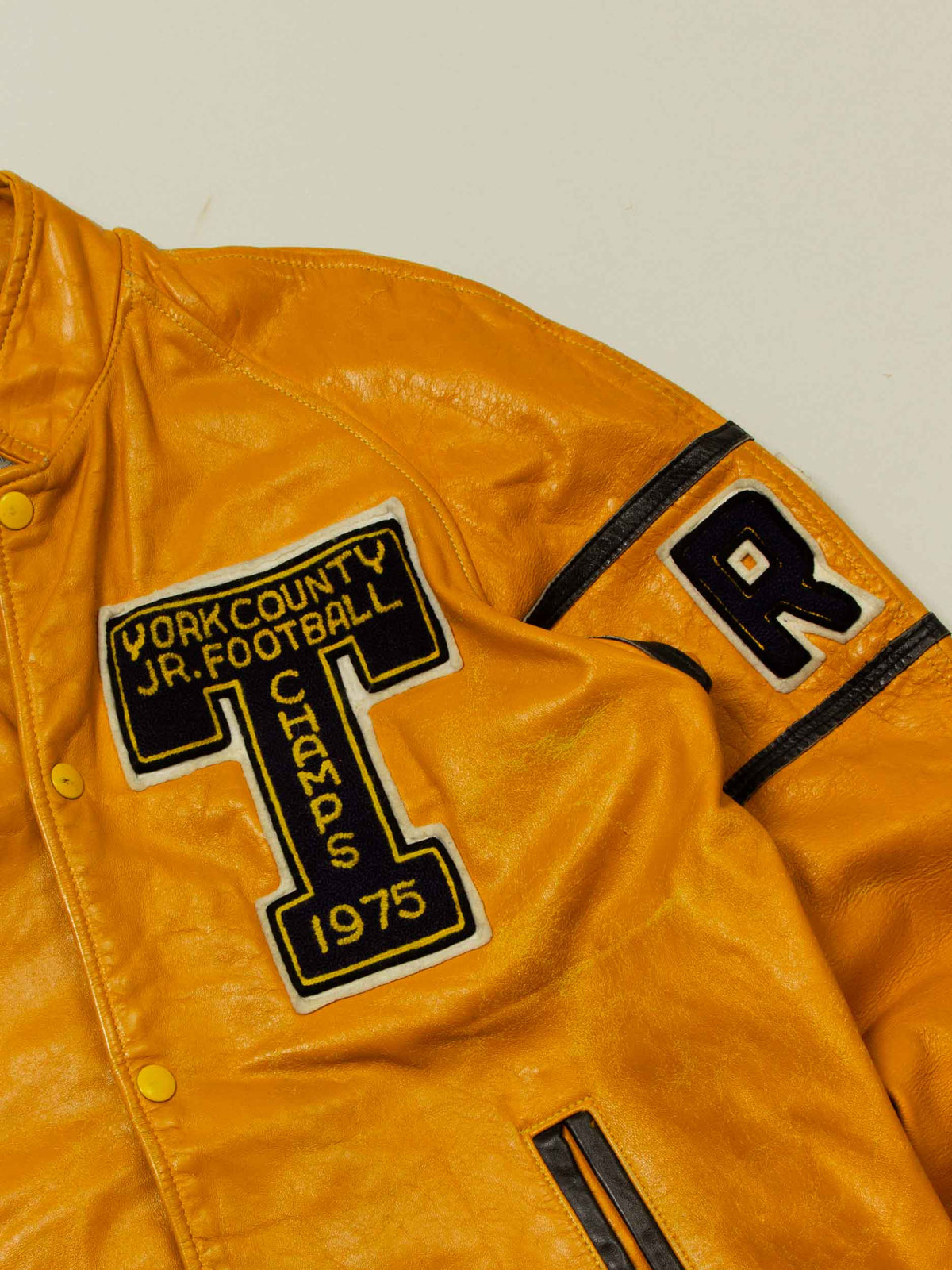 Vtg 1975 "Thornhill Jr. Football Champ" Leather Jacket – Made in Canada (M)