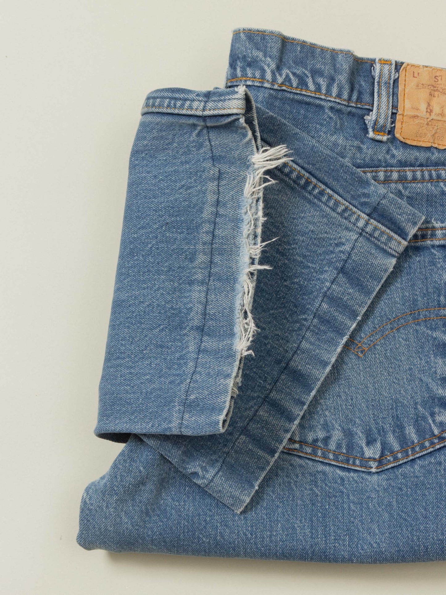 Vtg 1980s Levi's 517 Orange Tab Jeans - Made in USA (34x27)
