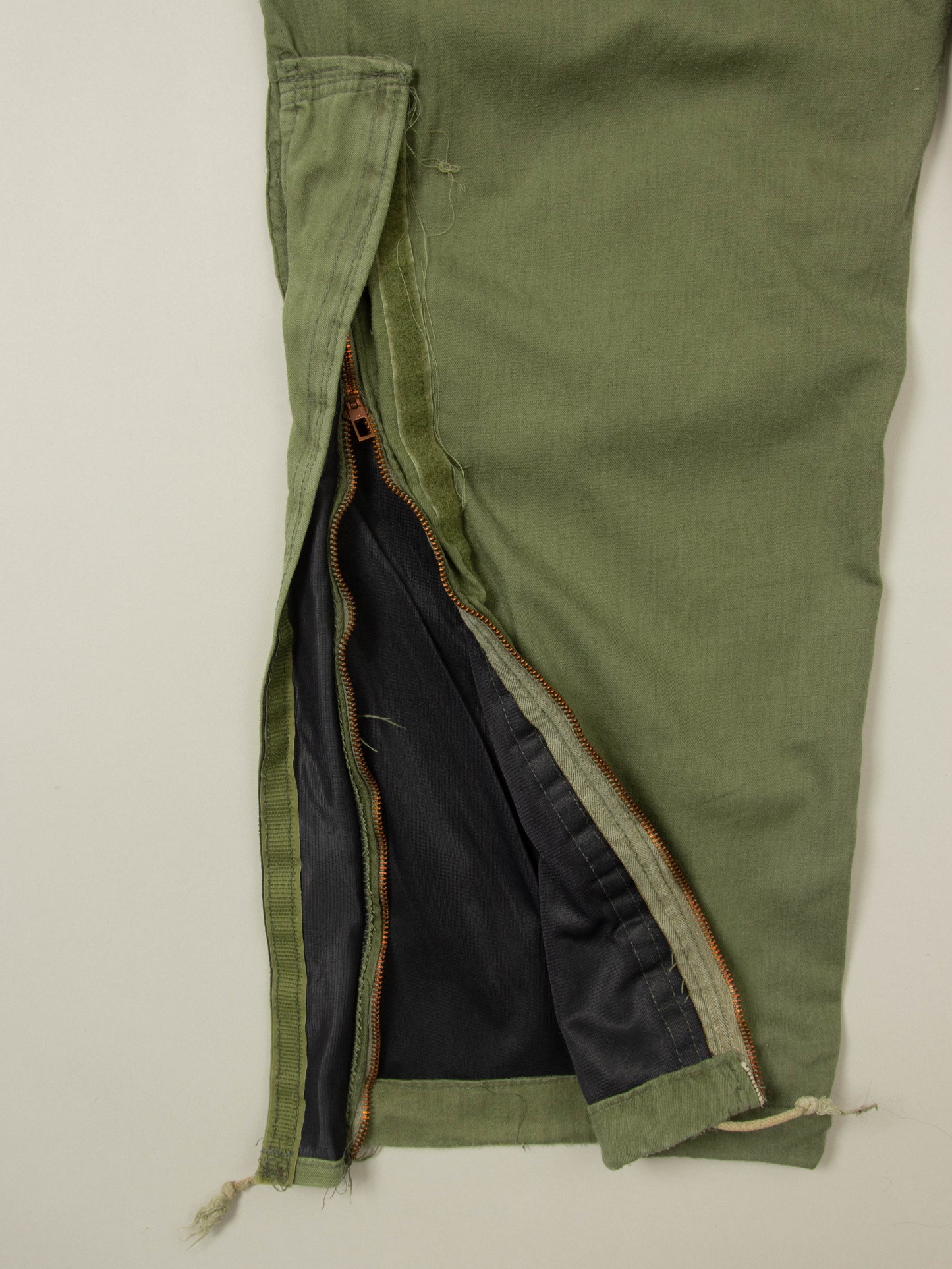 Vtg 1970s US Army Chemical Protective Trousers (40x30)