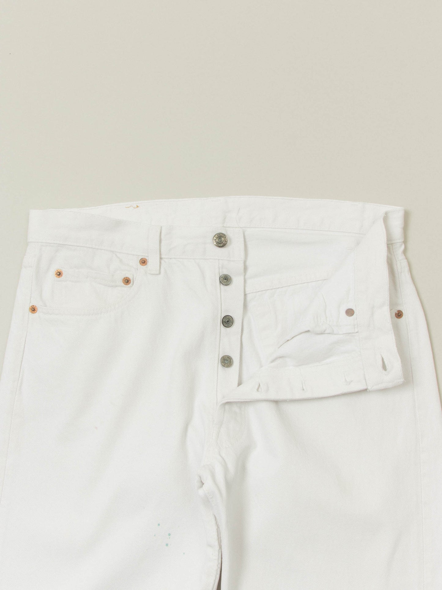 Vtg 1980s White Levi's 501 Jeans – Made in USA (34x31)