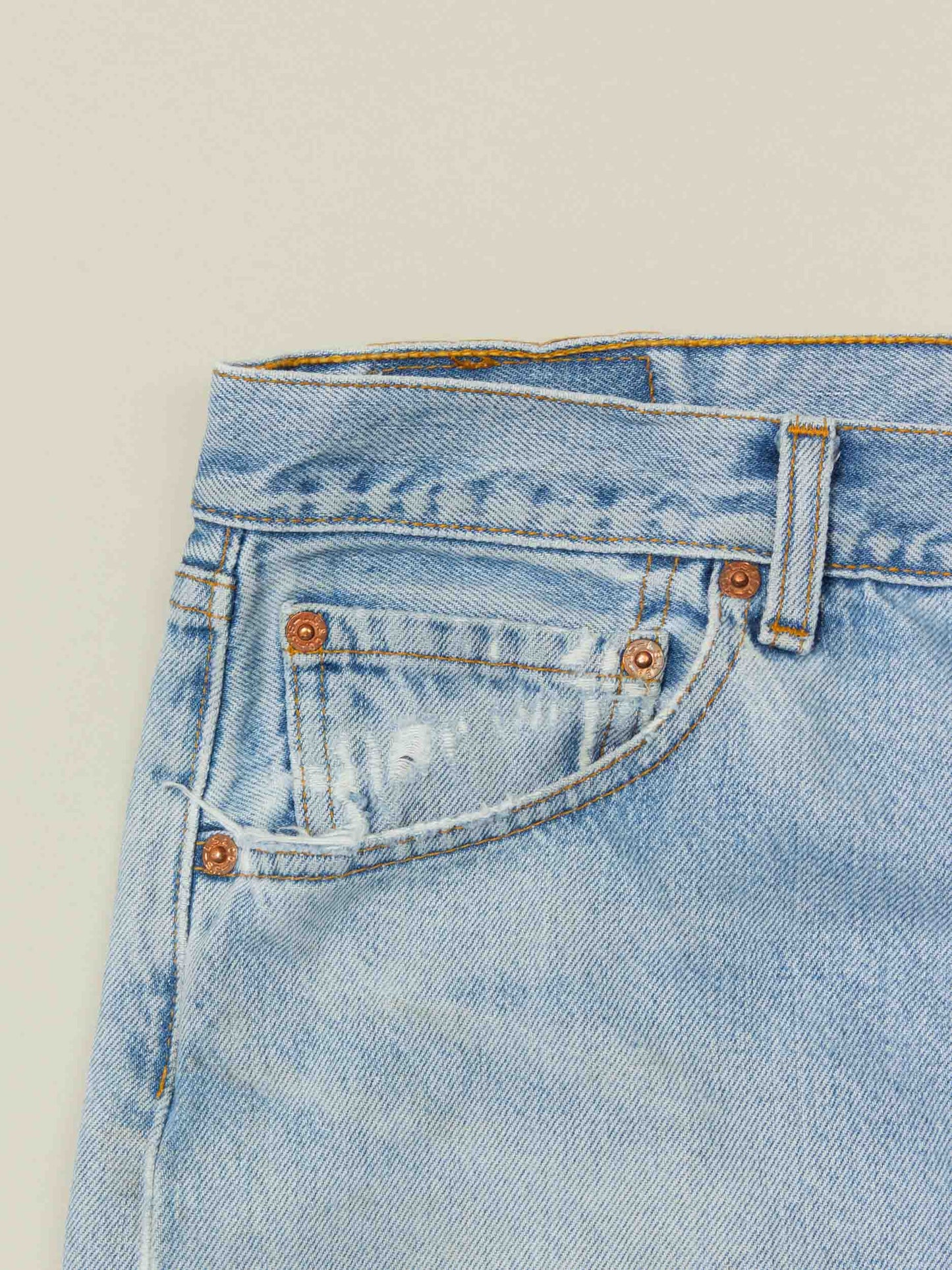 Vtg 1990s Levi's 501 Jeans – Made in Canada (34x31)