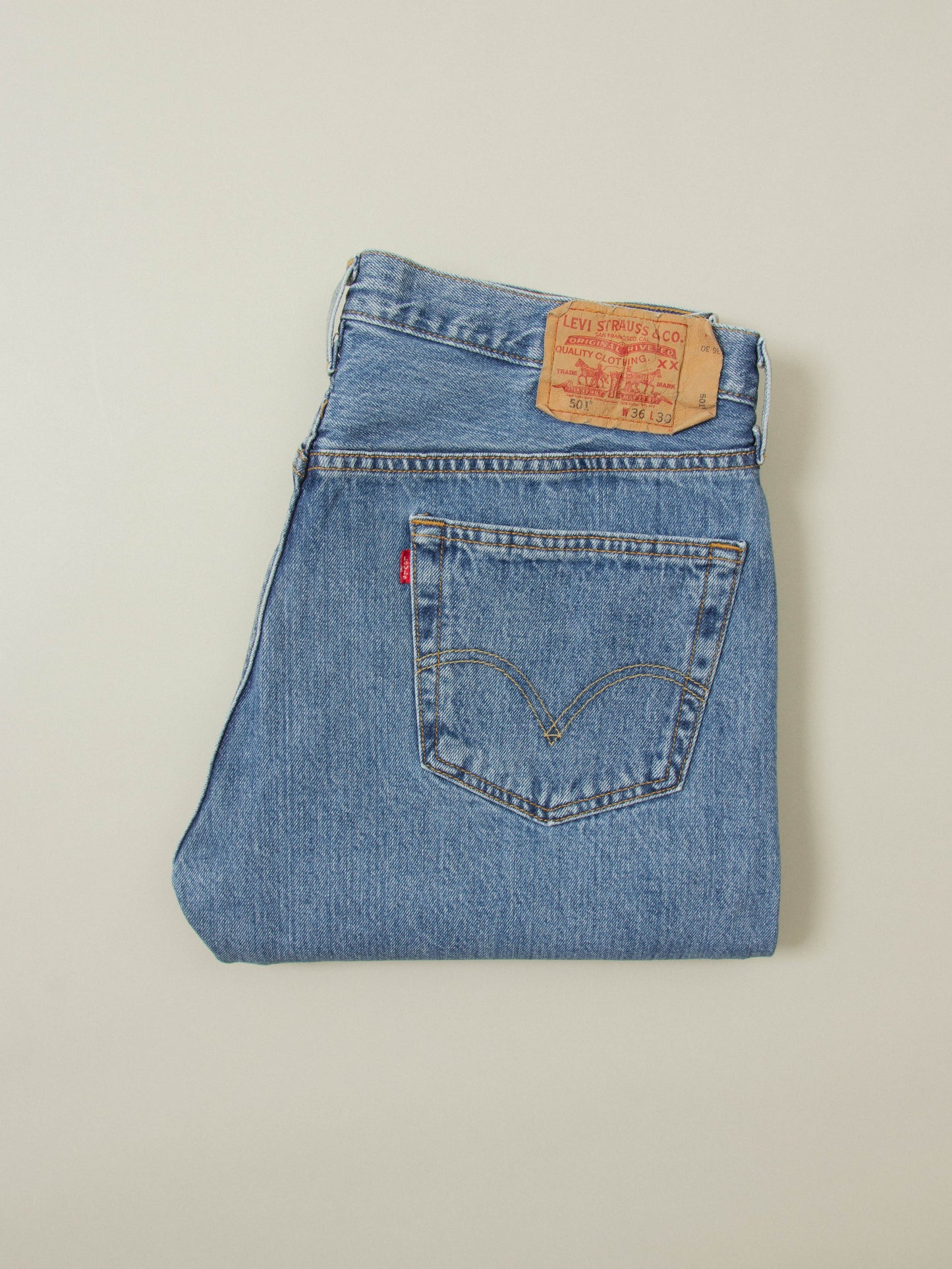 2000s Levi's 501 Jeans (36x30)