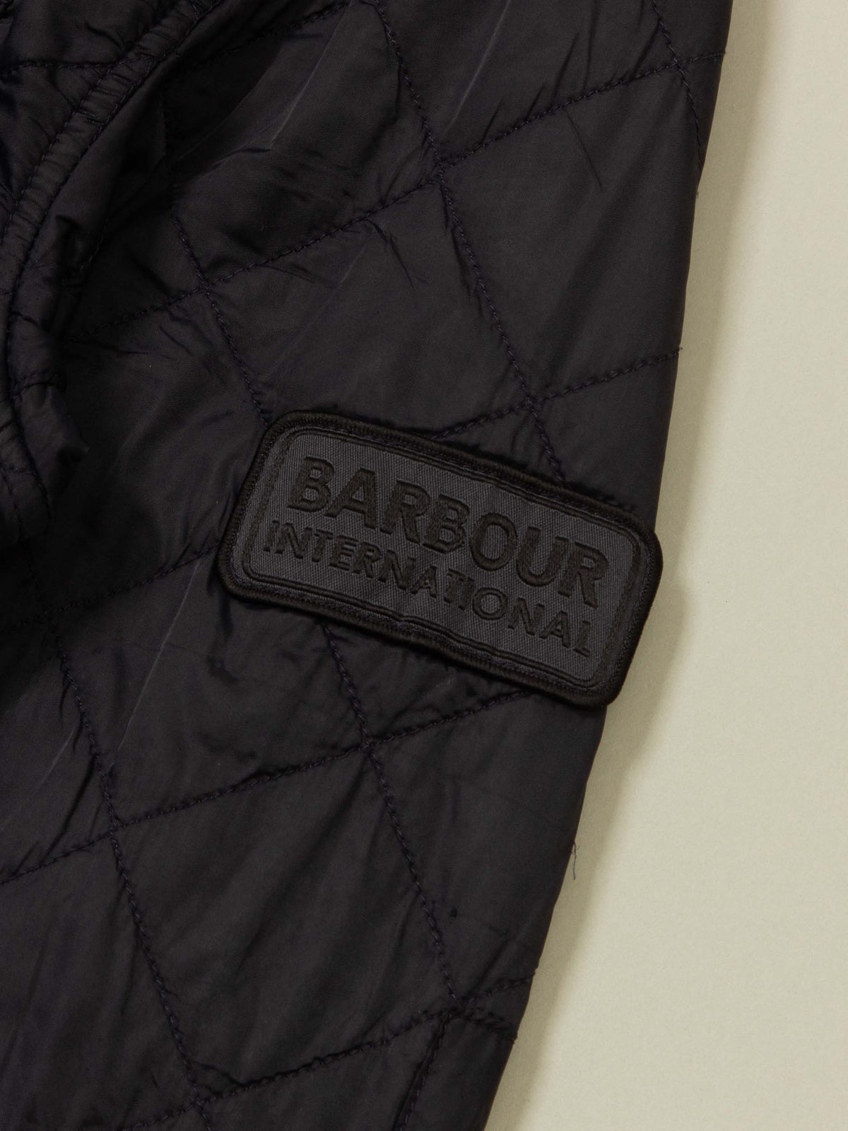 Vtg Quilted Barbour Jacket – Made in England (L)