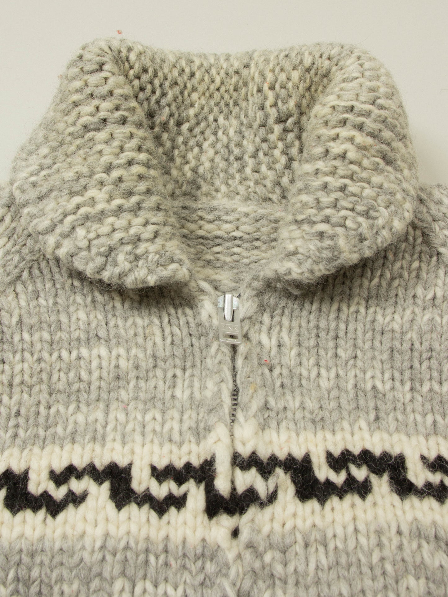 Vtg 1970s Heavy Cowichan Wool Sweater (L)