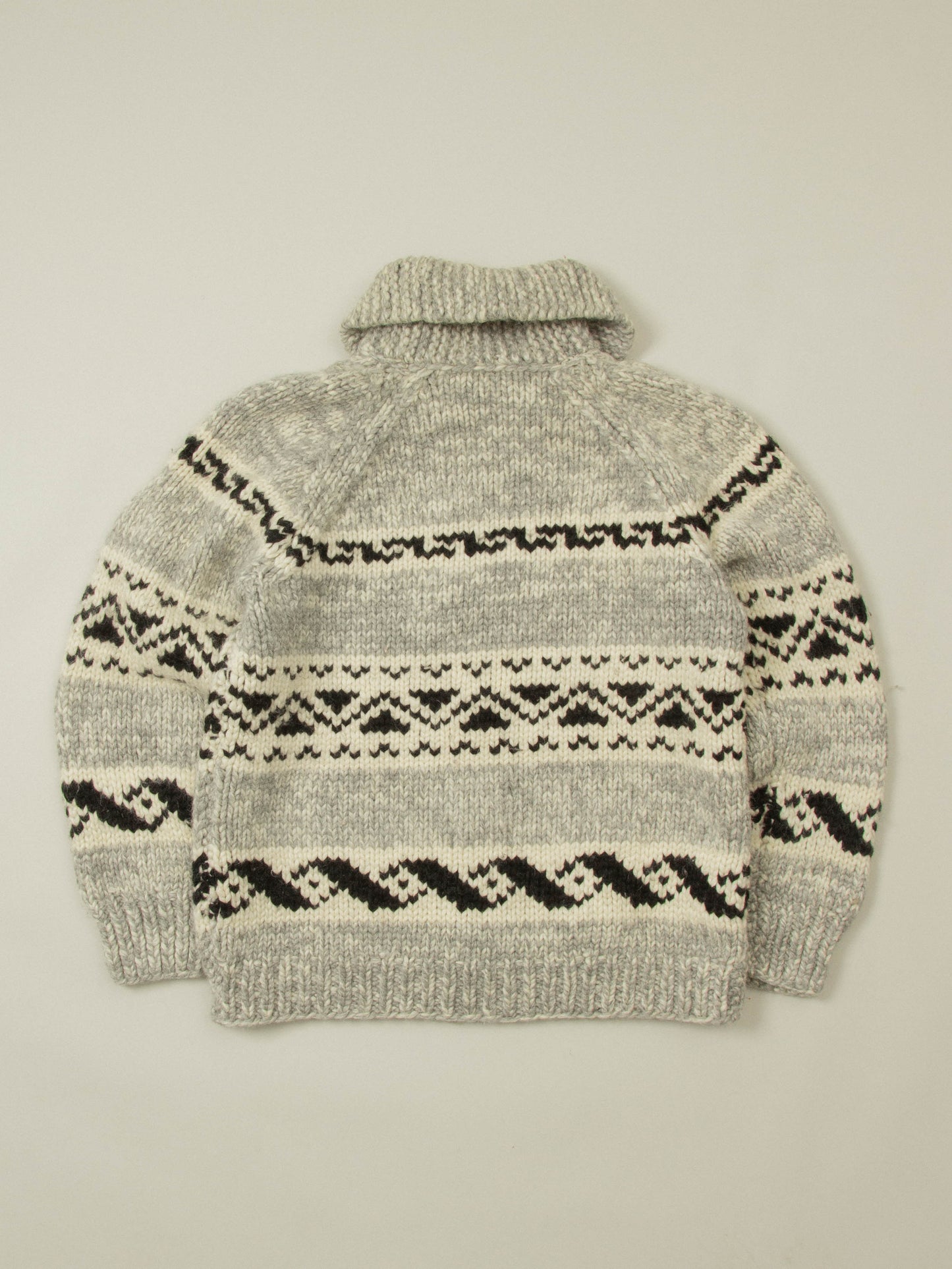 Vtg 1970s Heavy Cowichan Wool Sweater (L)