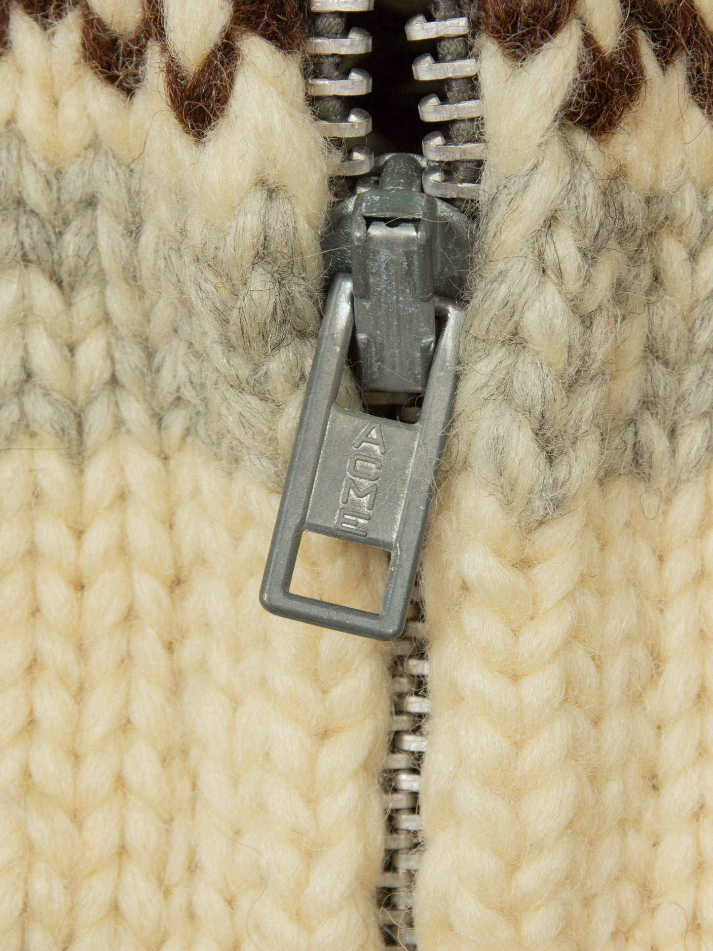 Vtg 1980s Cowichan Hand-Knitted Wool Sweater – Made in Canada (S)